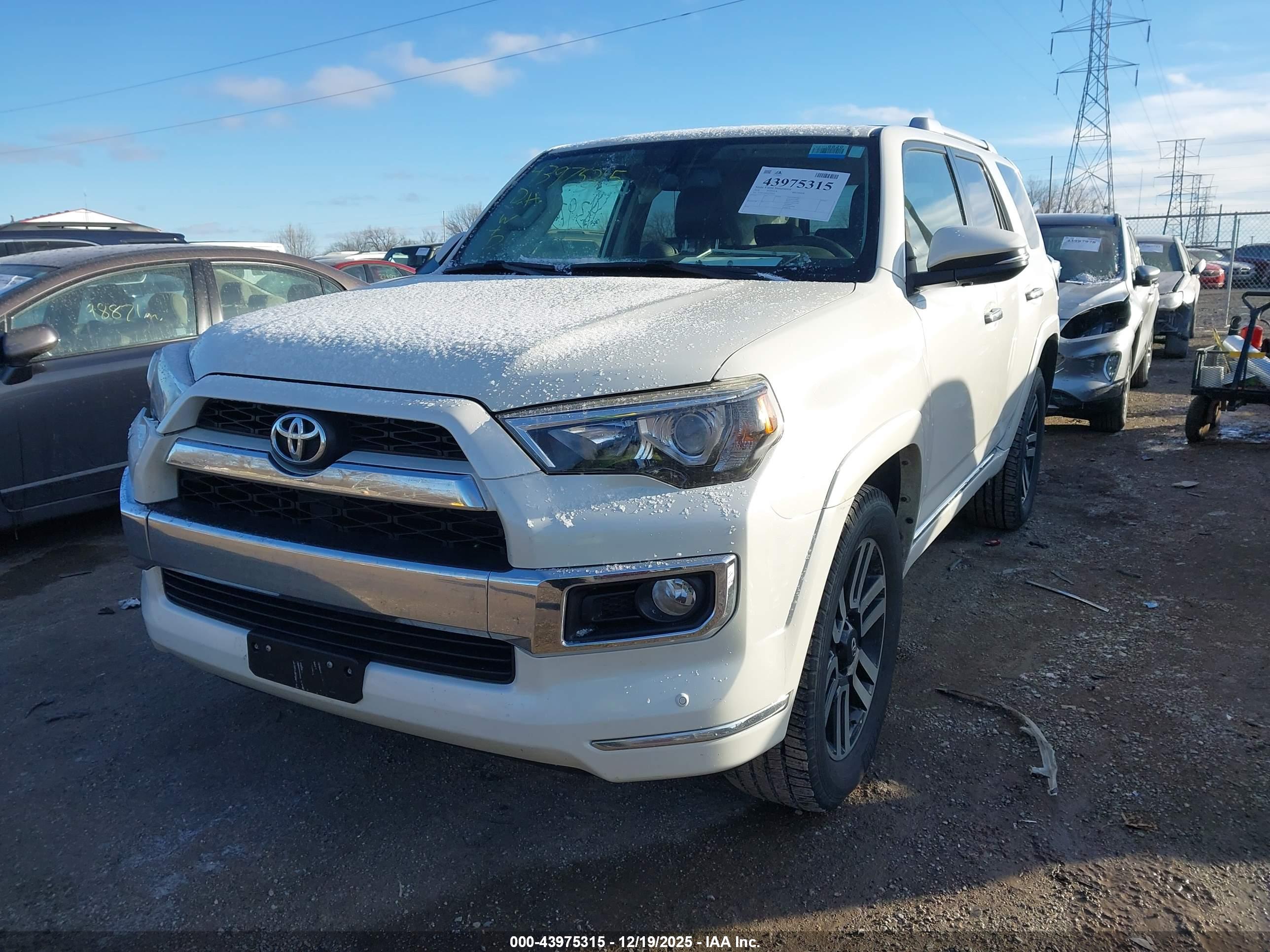 TOYOTA 4RUNNER image 2
