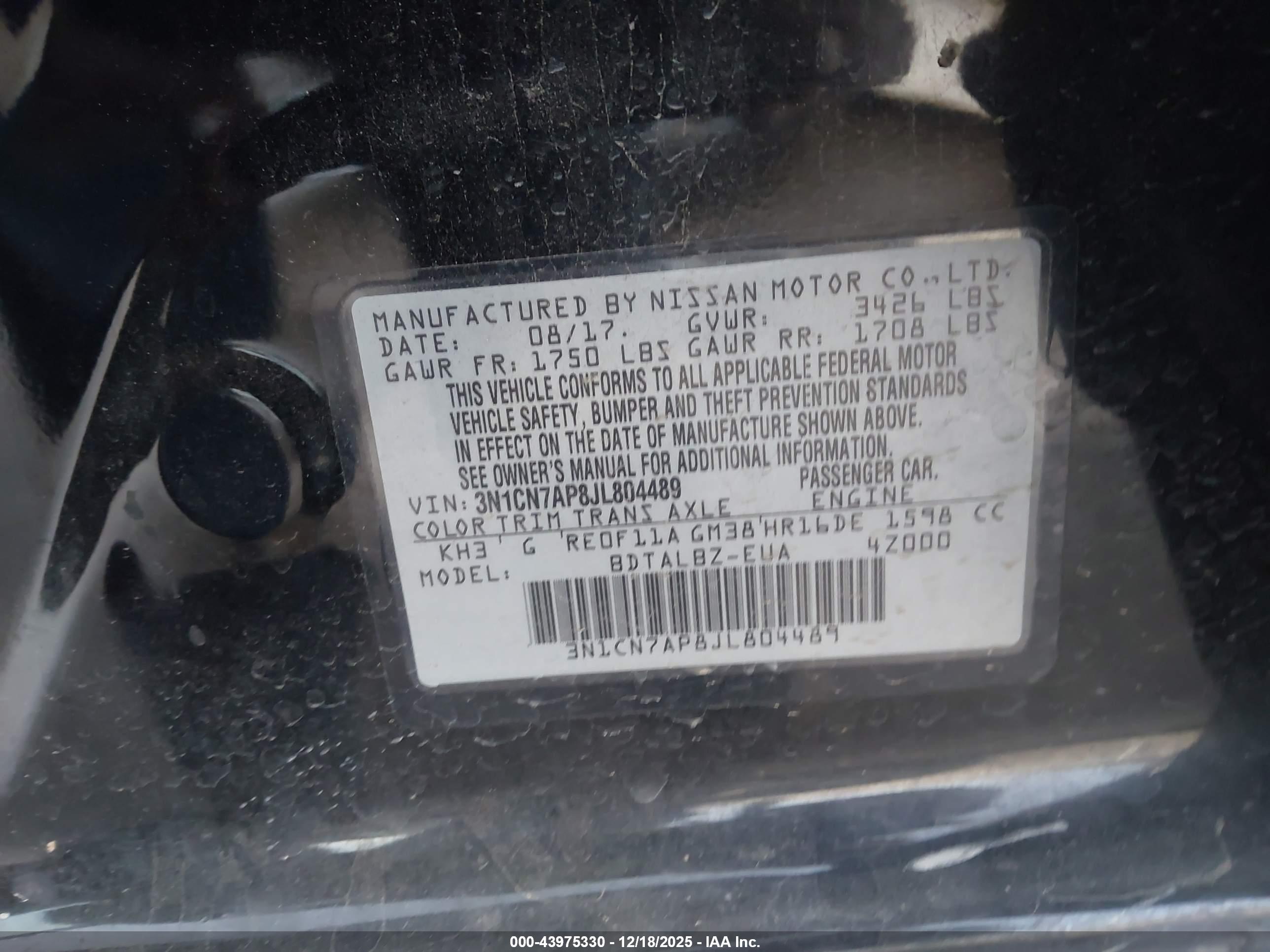 NISSAN VERSA image 9