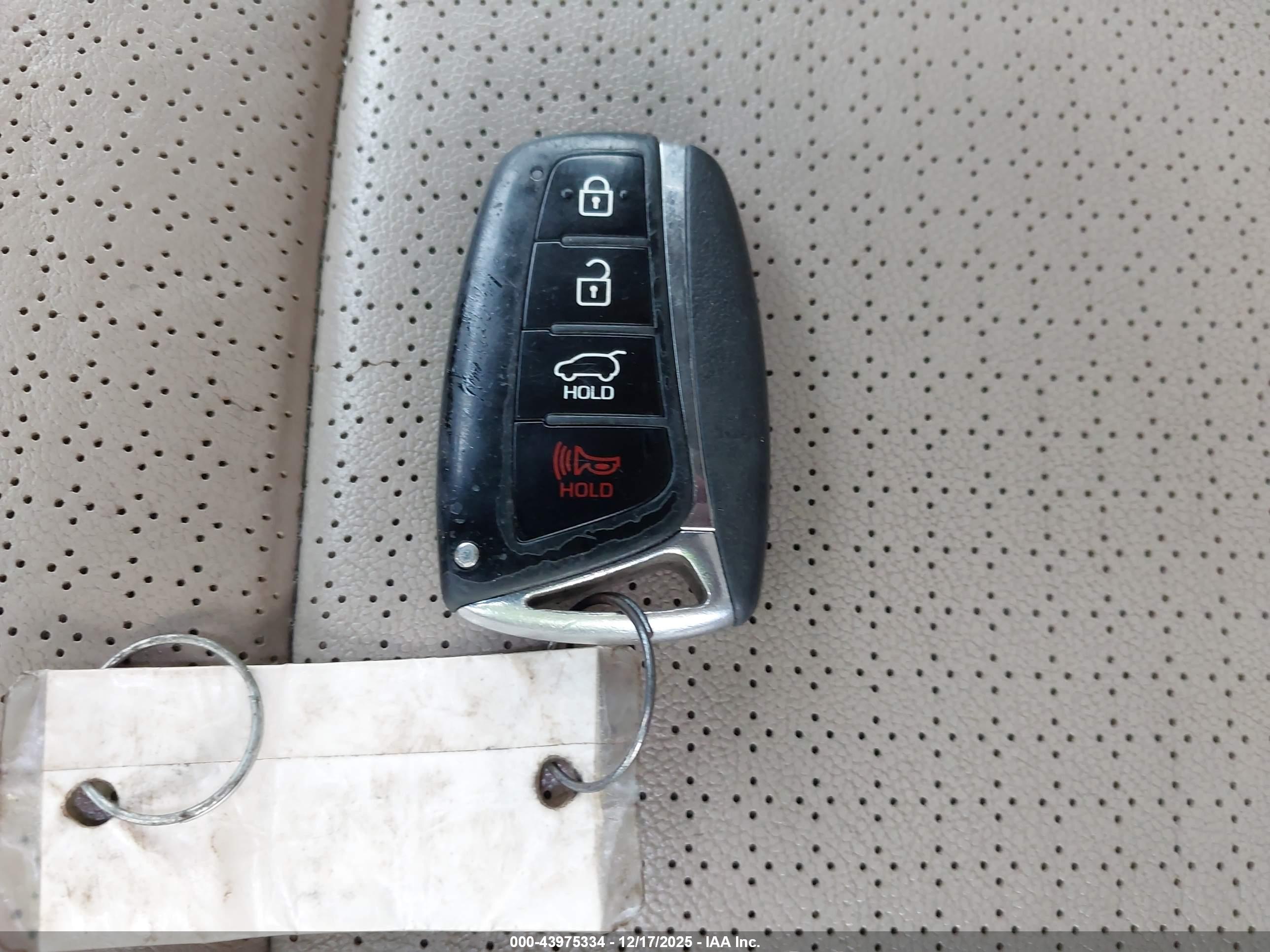 HYUNDAI SANTA image 11
