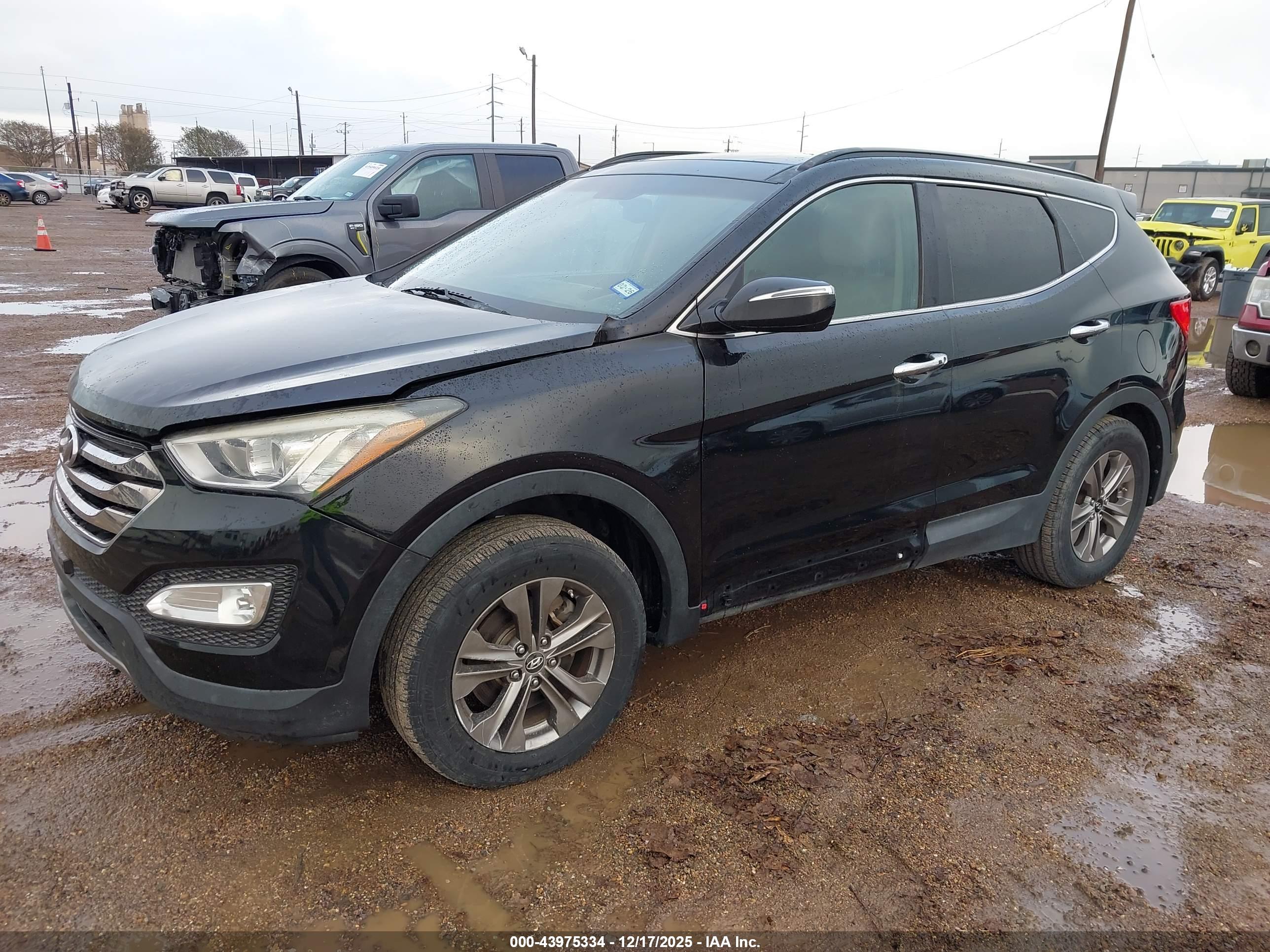 HYUNDAI SANTA image 2