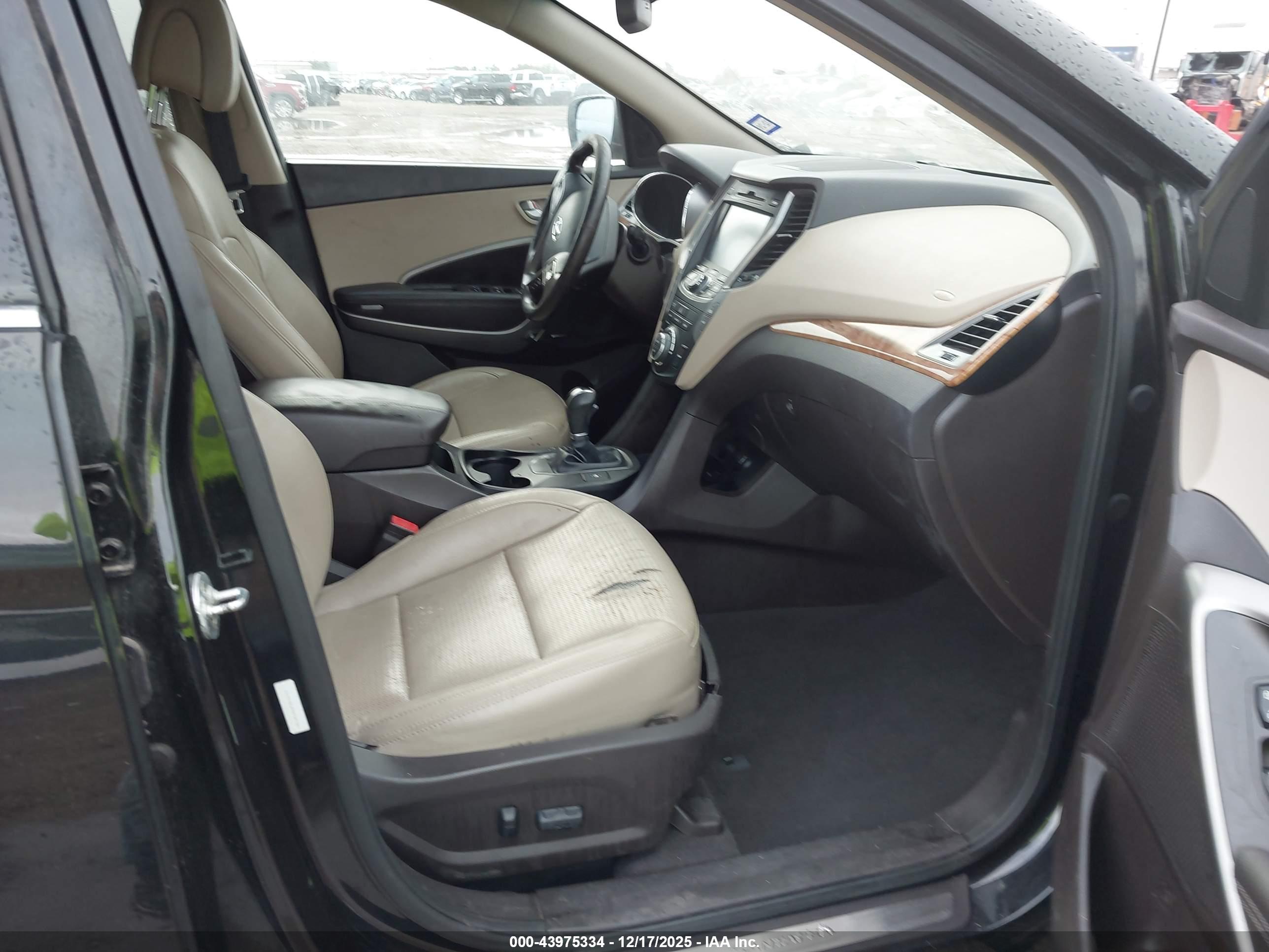 HYUNDAI SANTA image 5