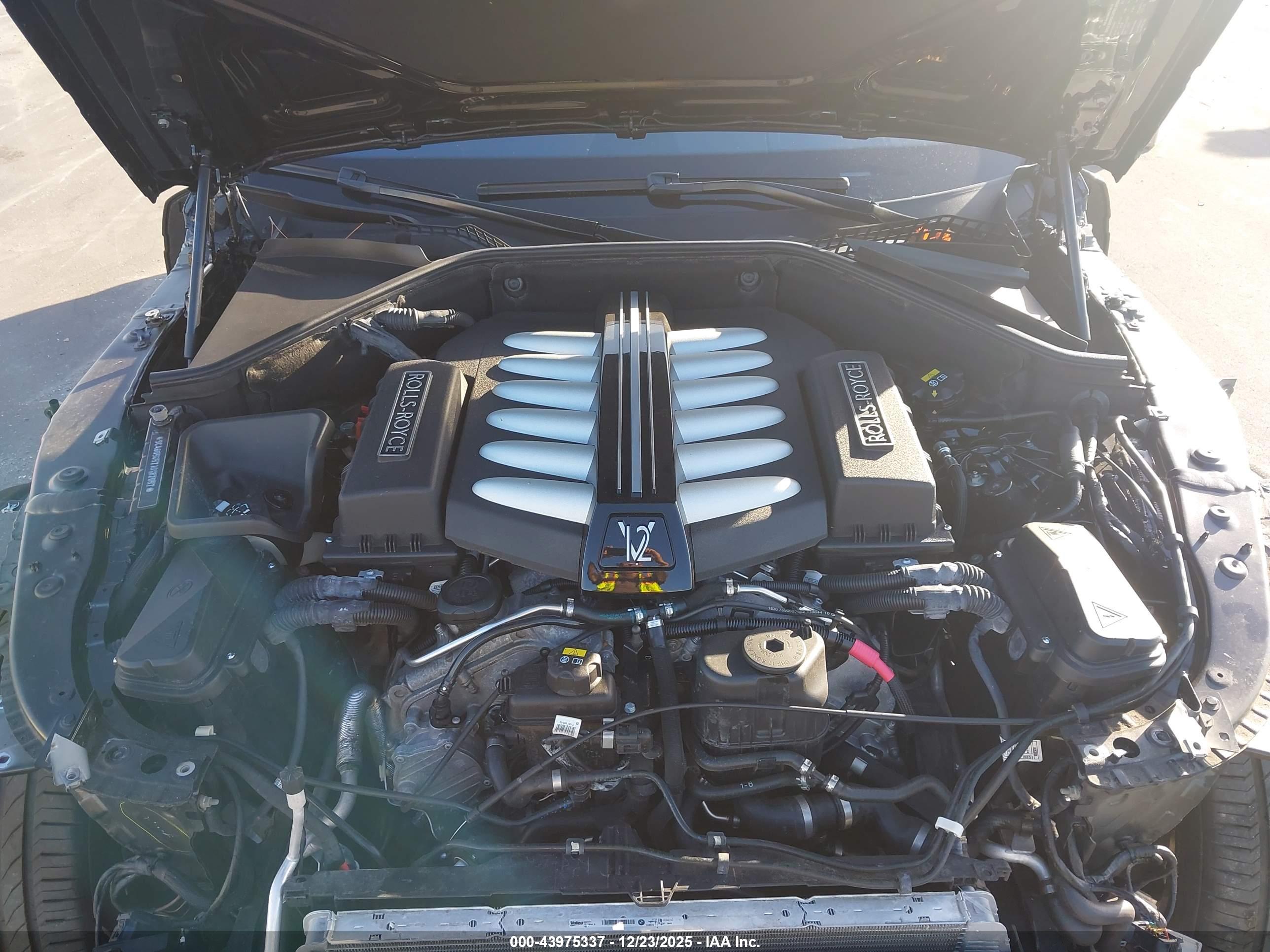ROLLS-ROYCE WRAITH image 10
