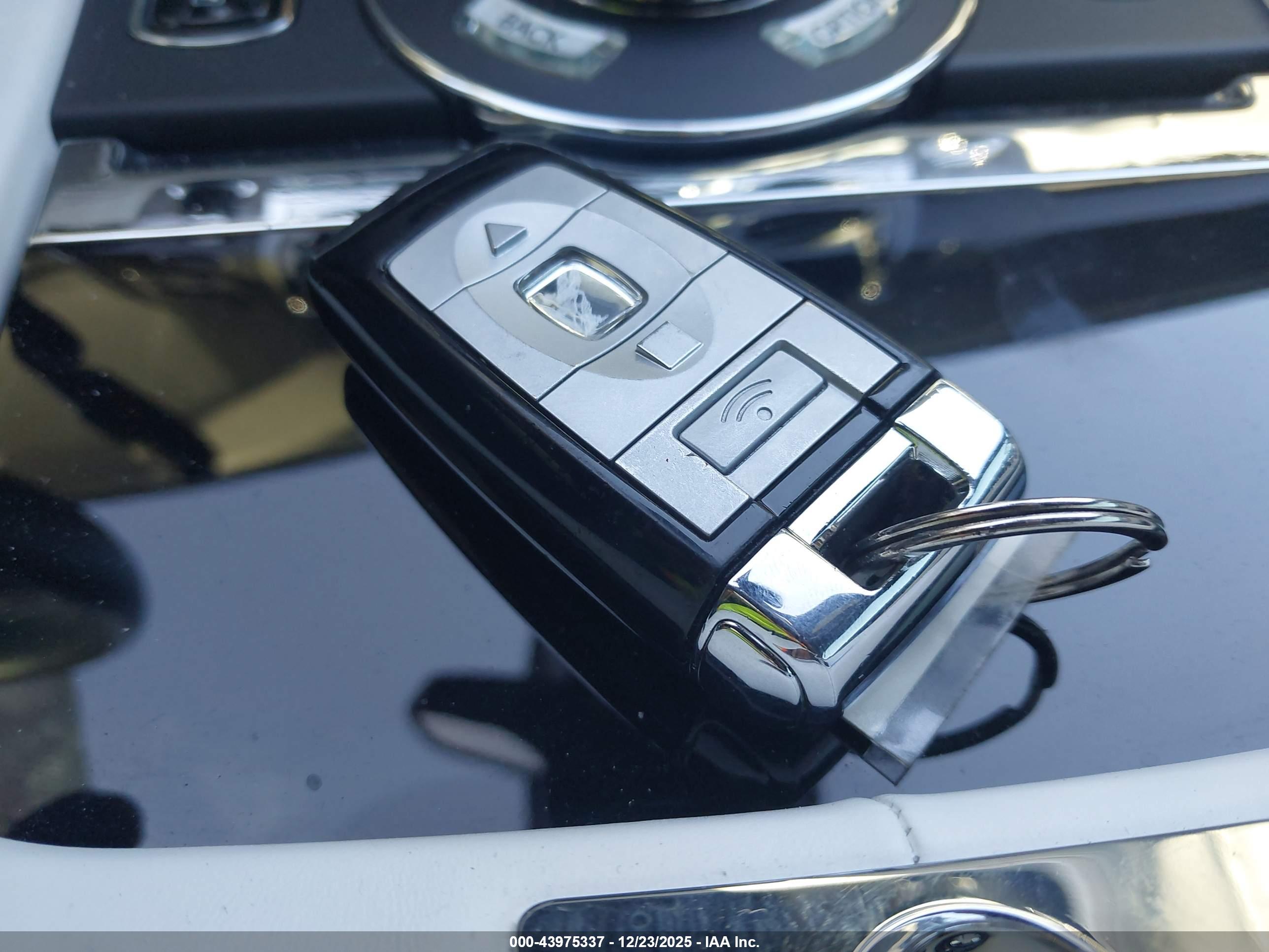ROLLS-ROYCE WRAITH image 11