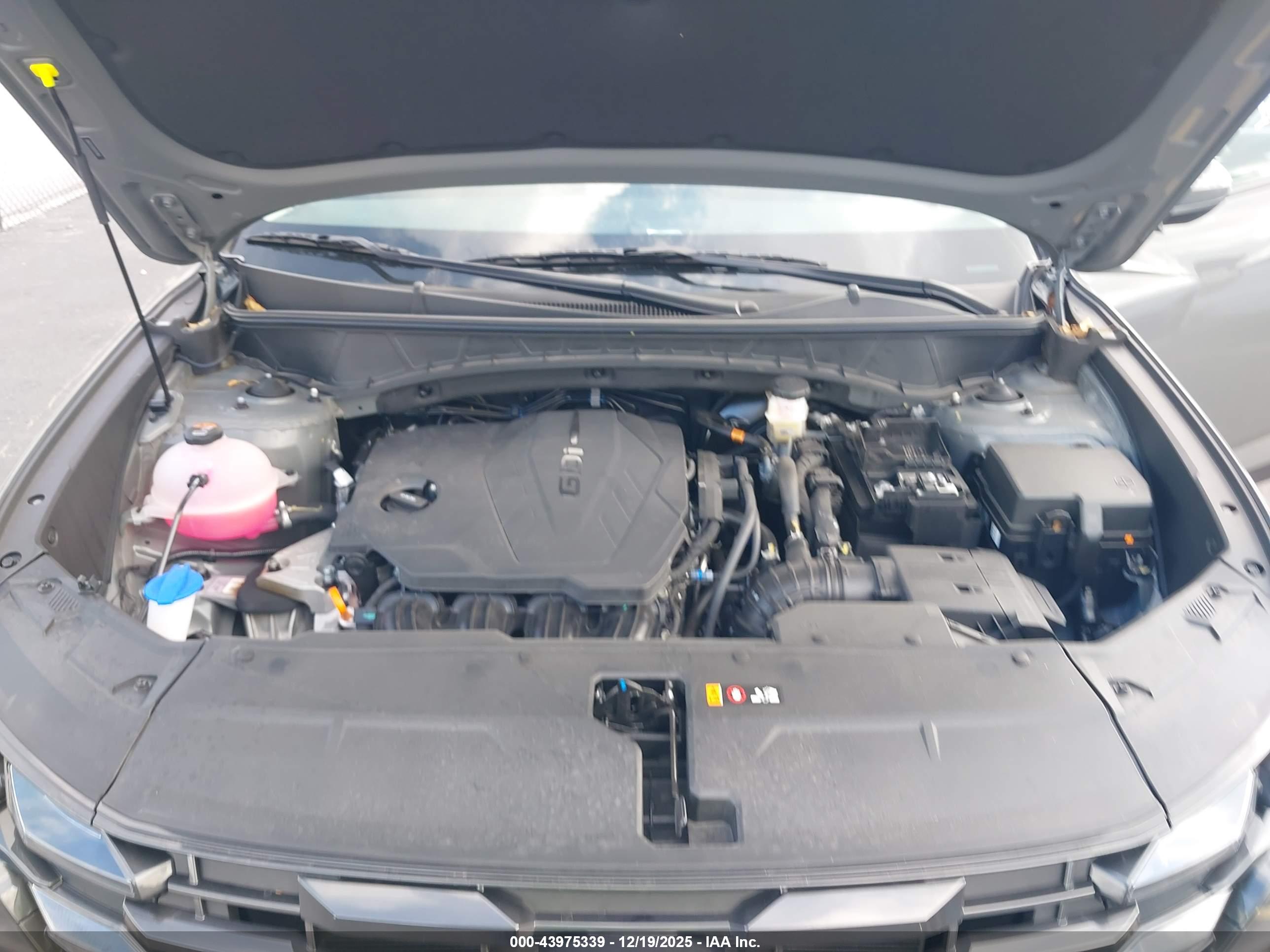HYUNDAI TUCSON image 10