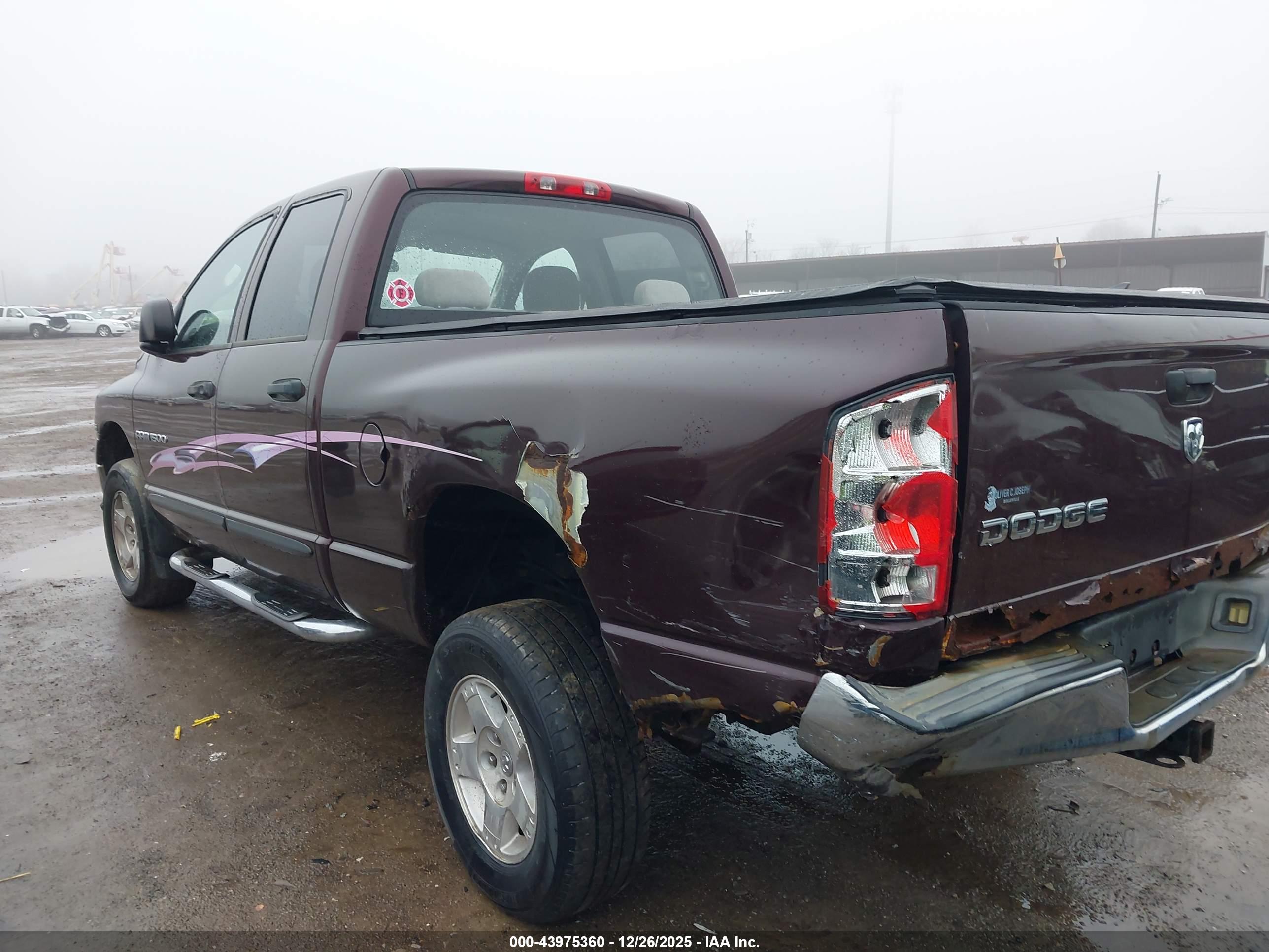 DODGE RAM image 6