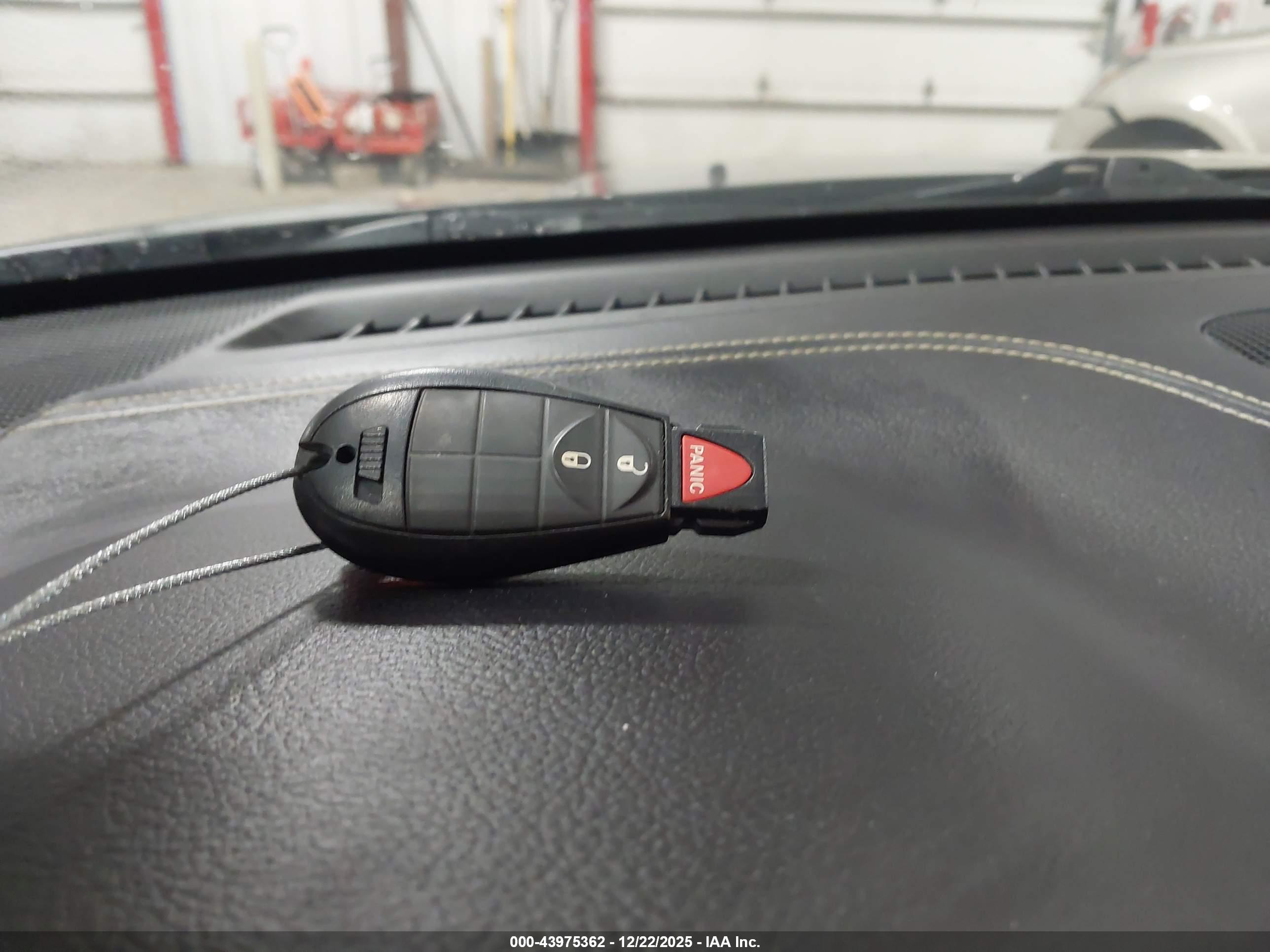 JEEP CHEROKEE image 11