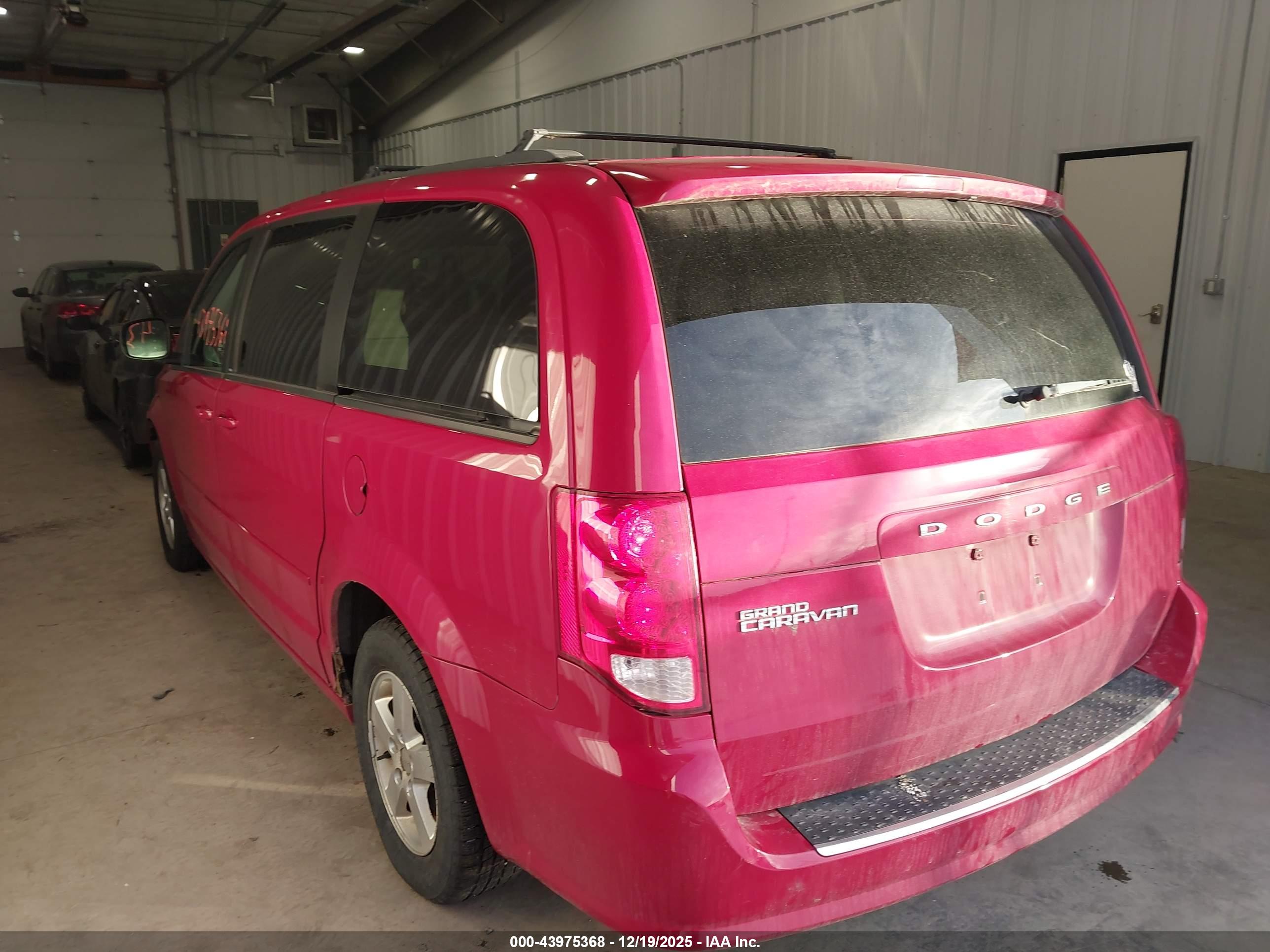 DODGE GRAND image 3