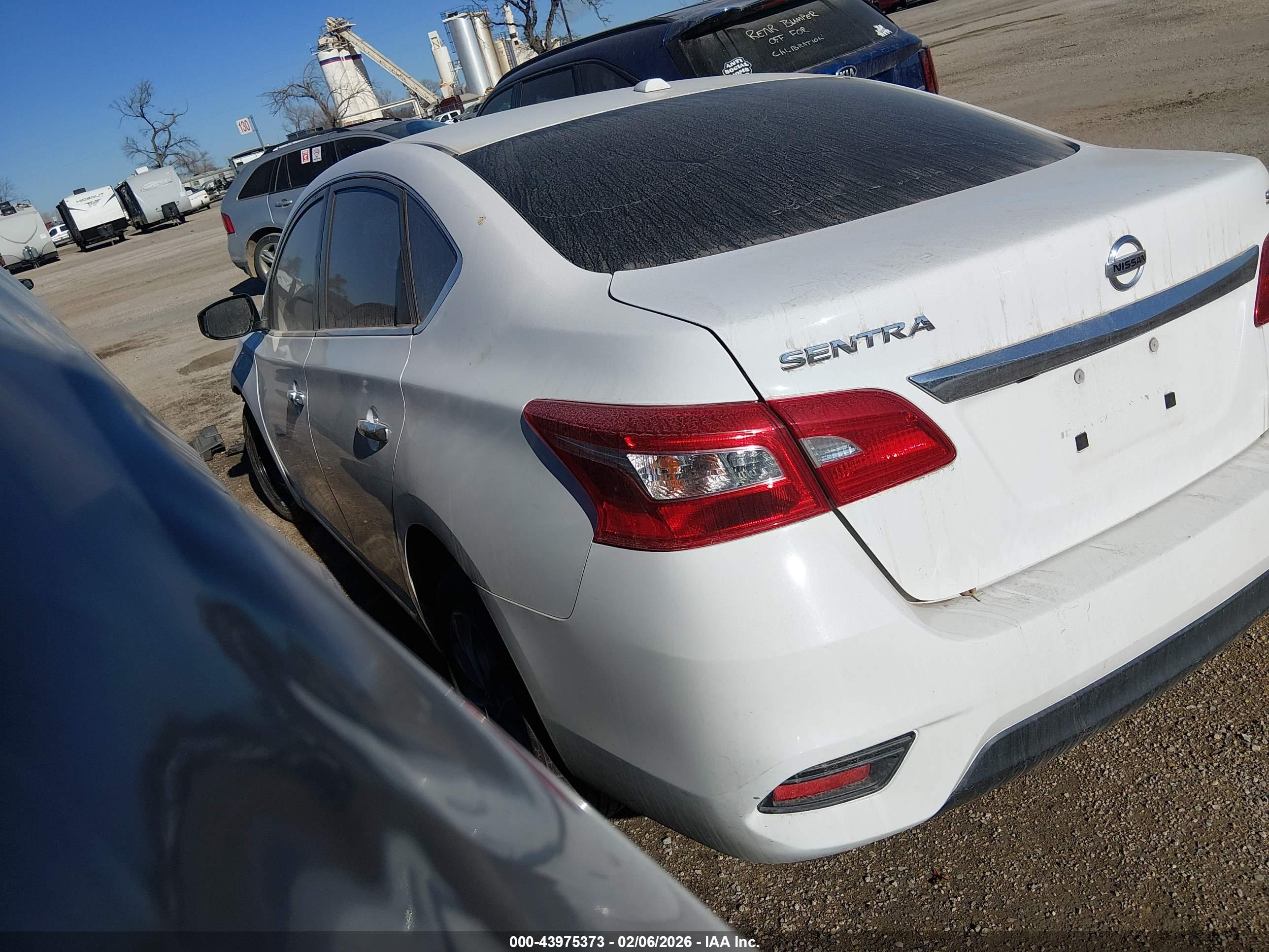 NISSAN SENTRA image 3