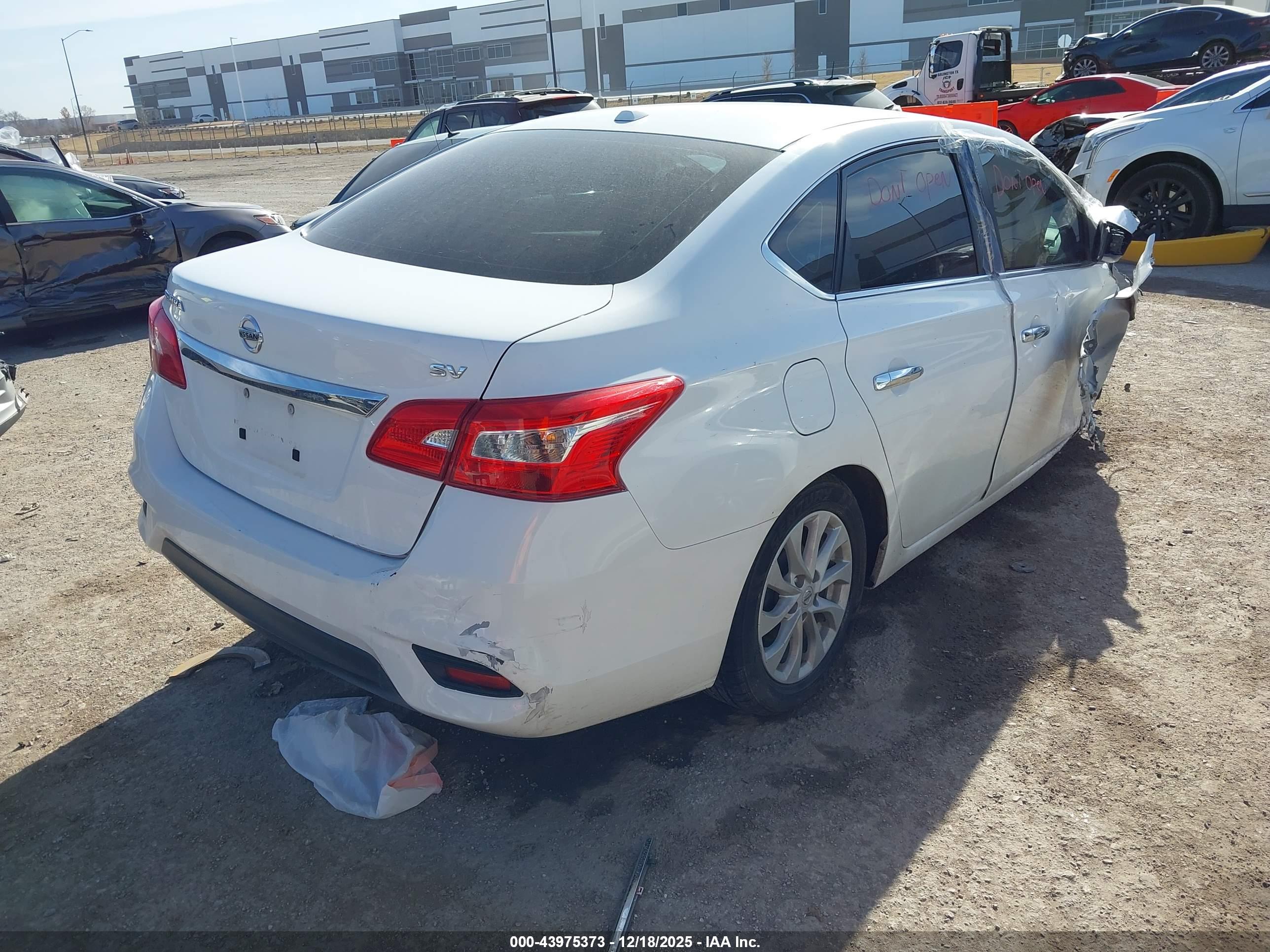 NISSAN SENTRA image 4