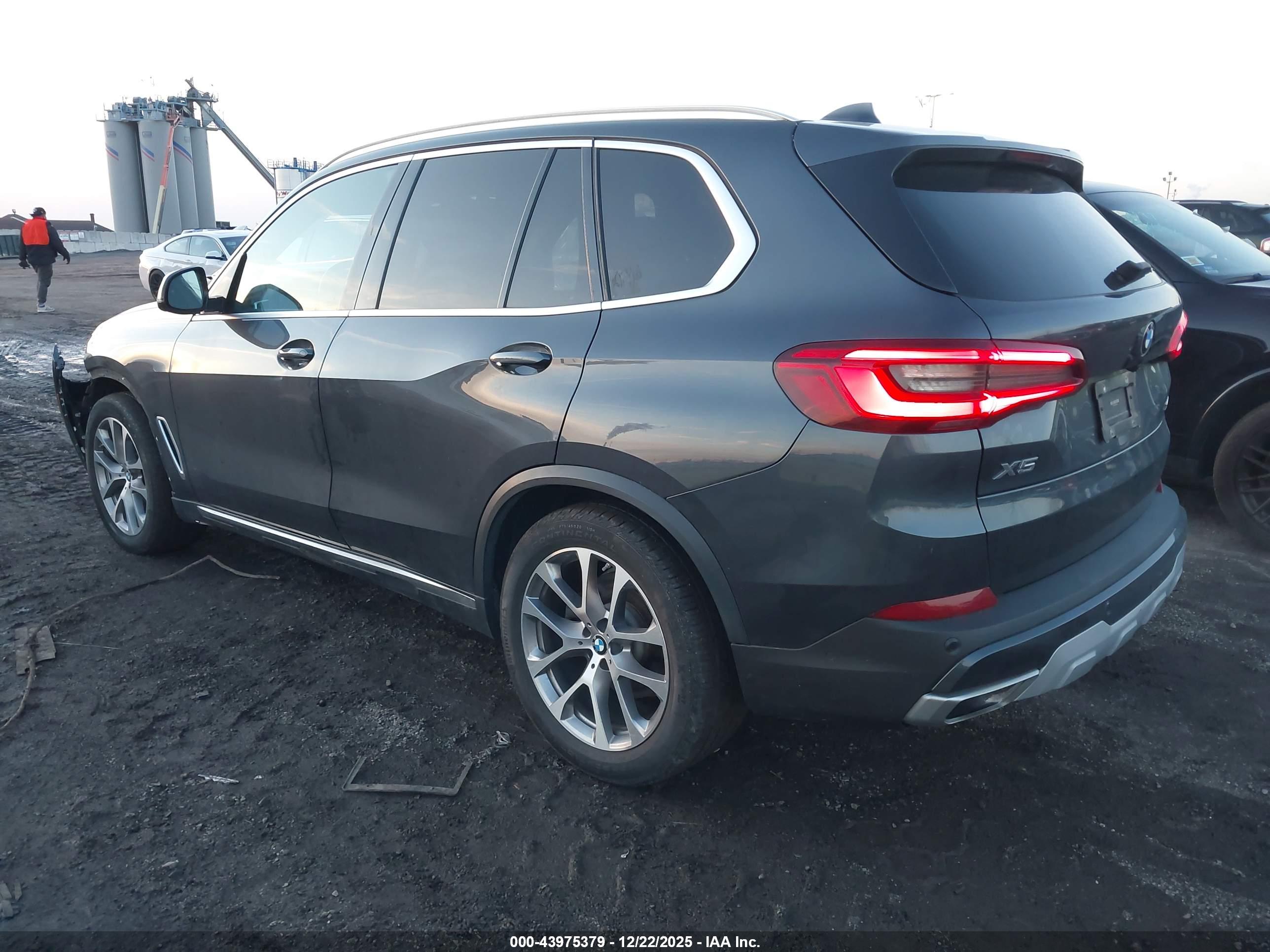 BMW X5 image 3