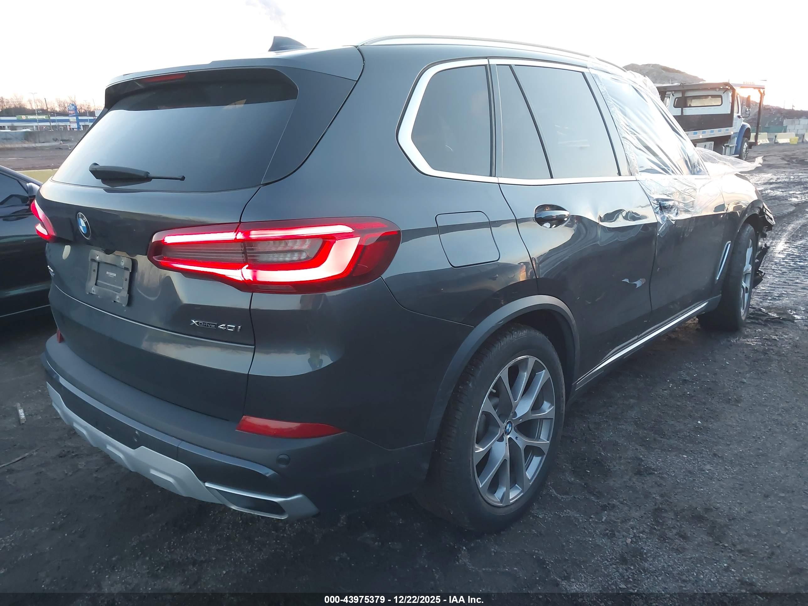 BMW X5 image 4