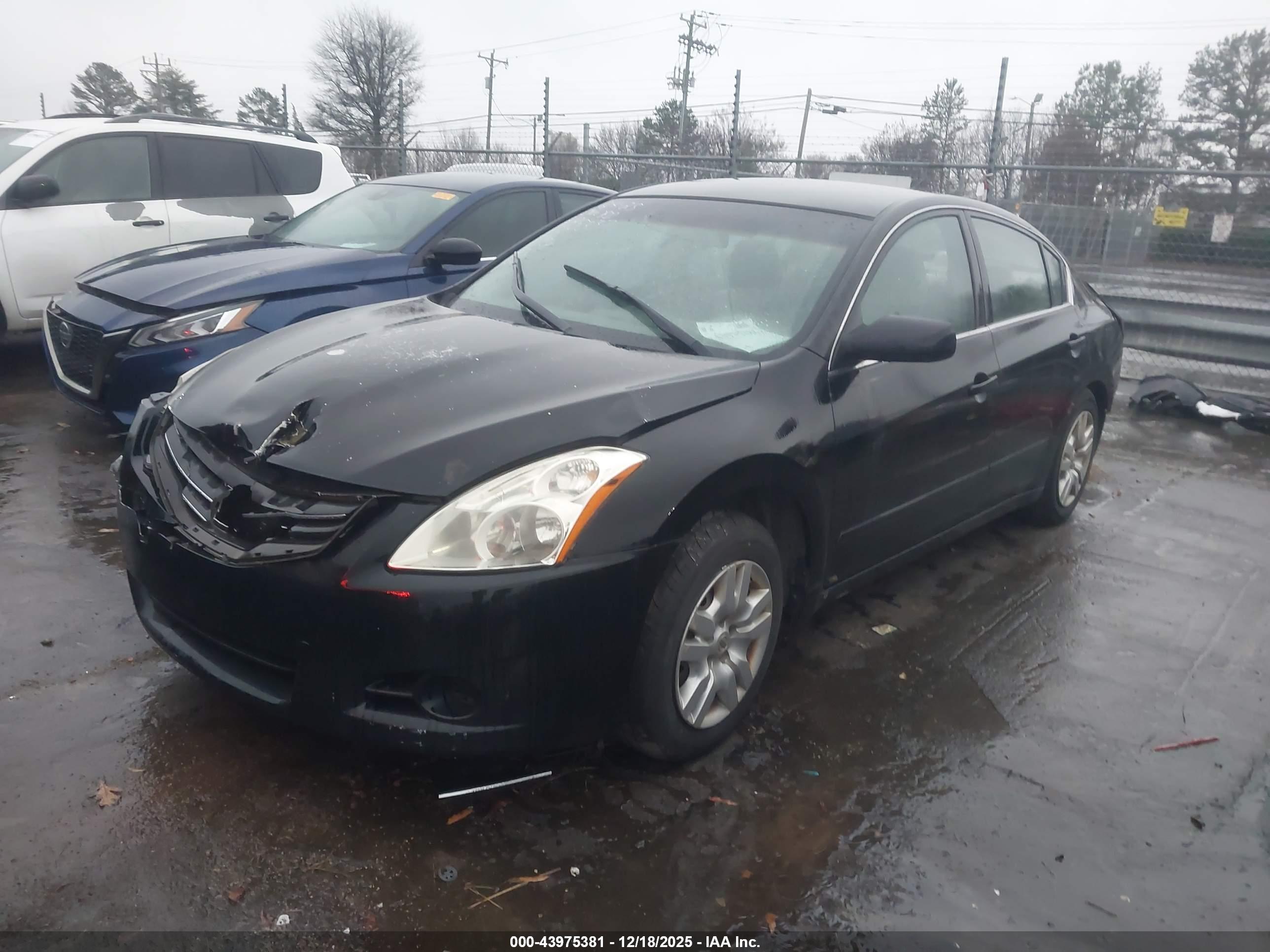 NISSAN ALTIMA image 2
