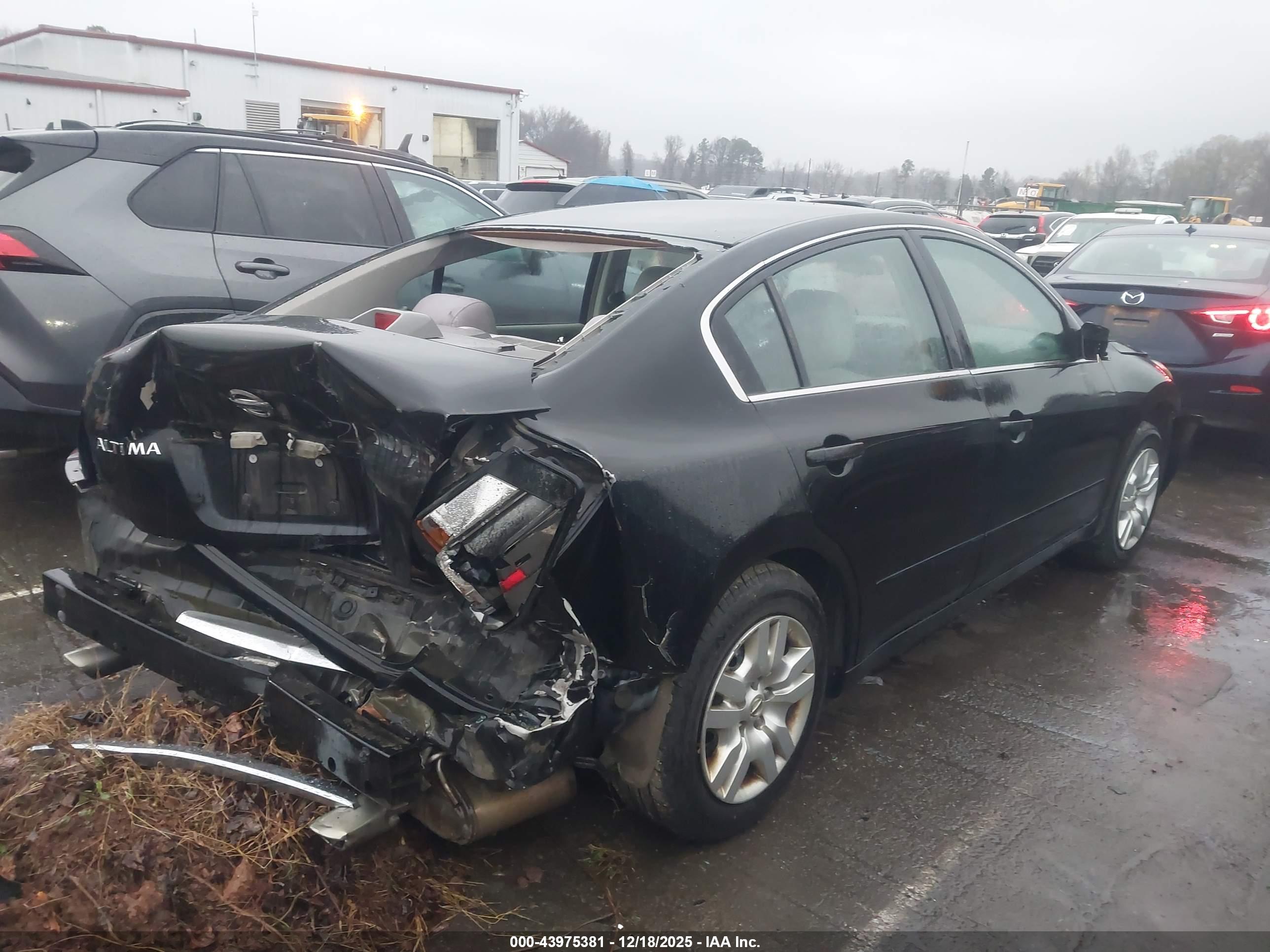 NISSAN ALTIMA image 4