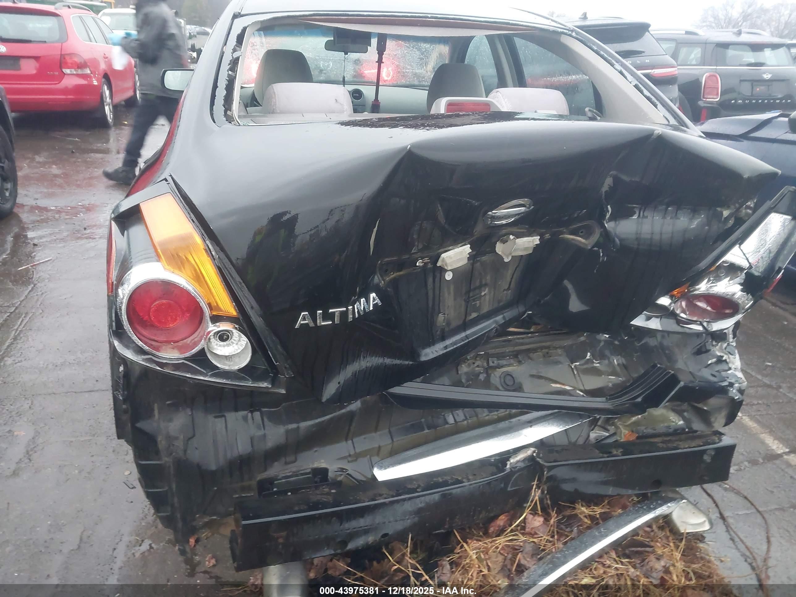NISSAN ALTIMA image 6