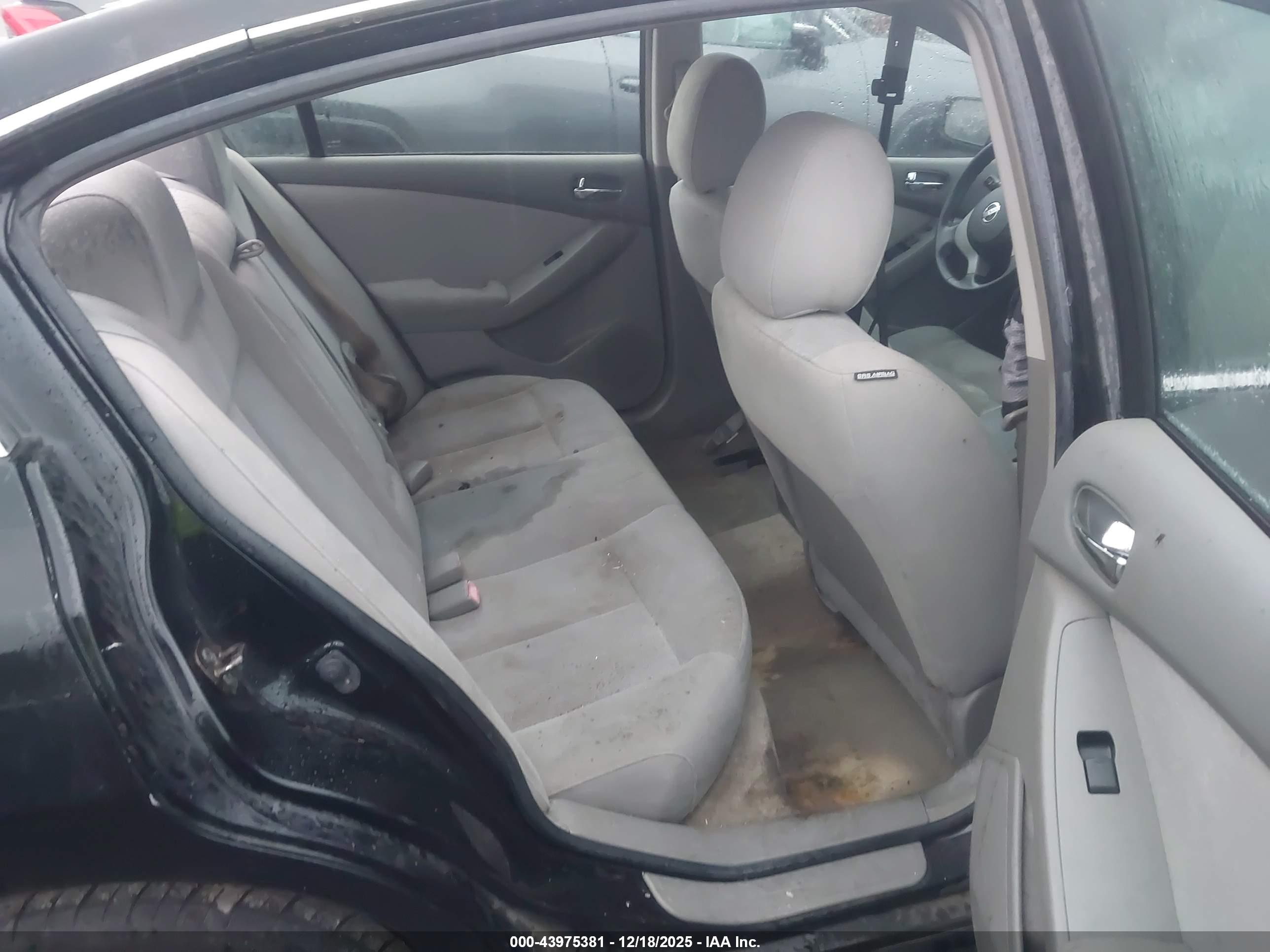 NISSAN ALTIMA image 8