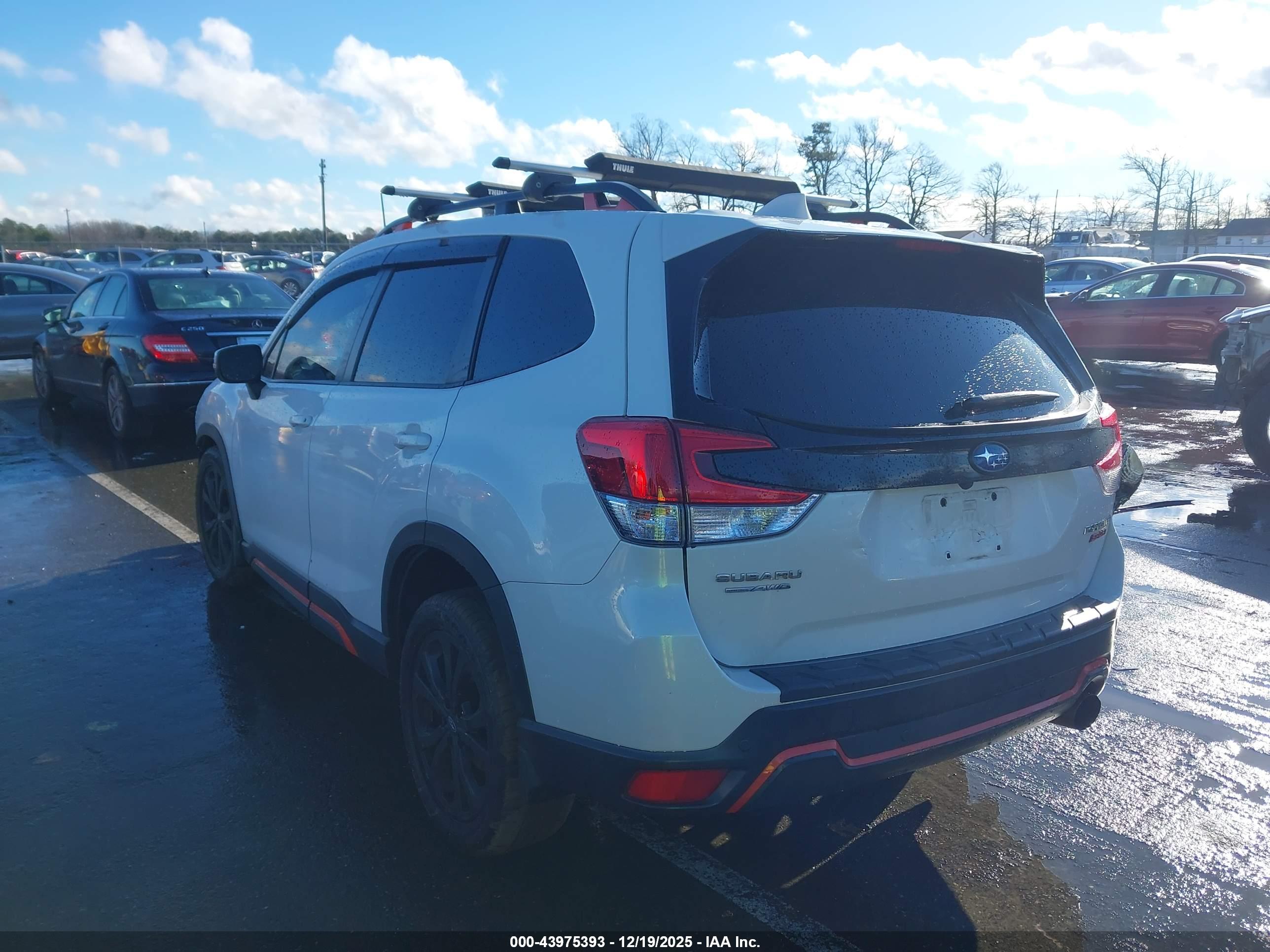 SUBARU FORESTER image 3