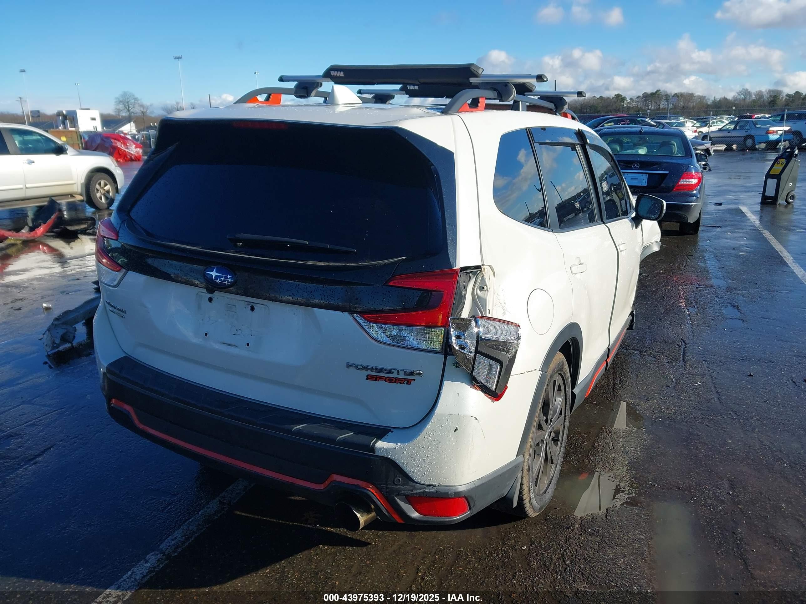 SUBARU FORESTER image 4