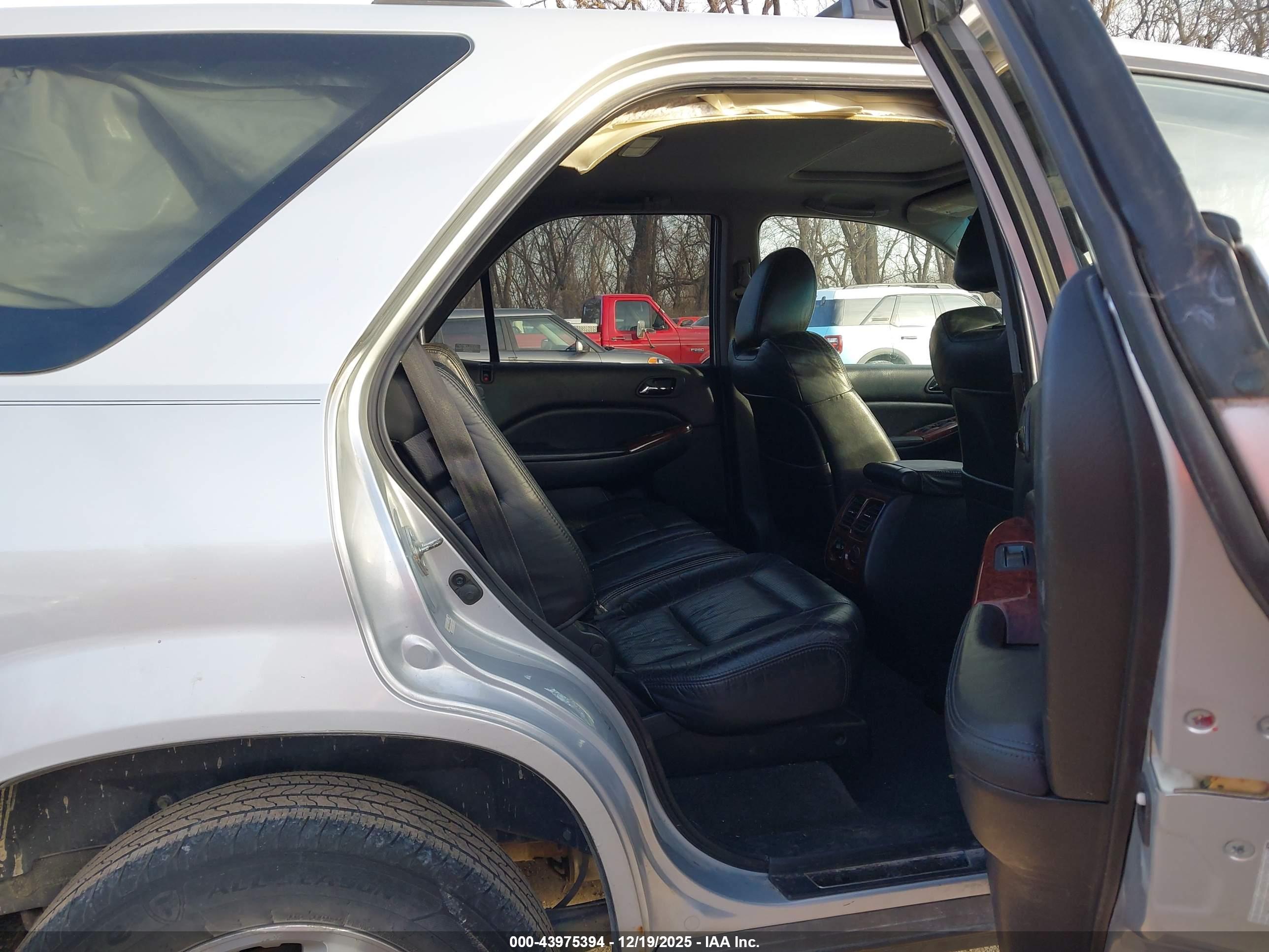ACURA MDX image 8
