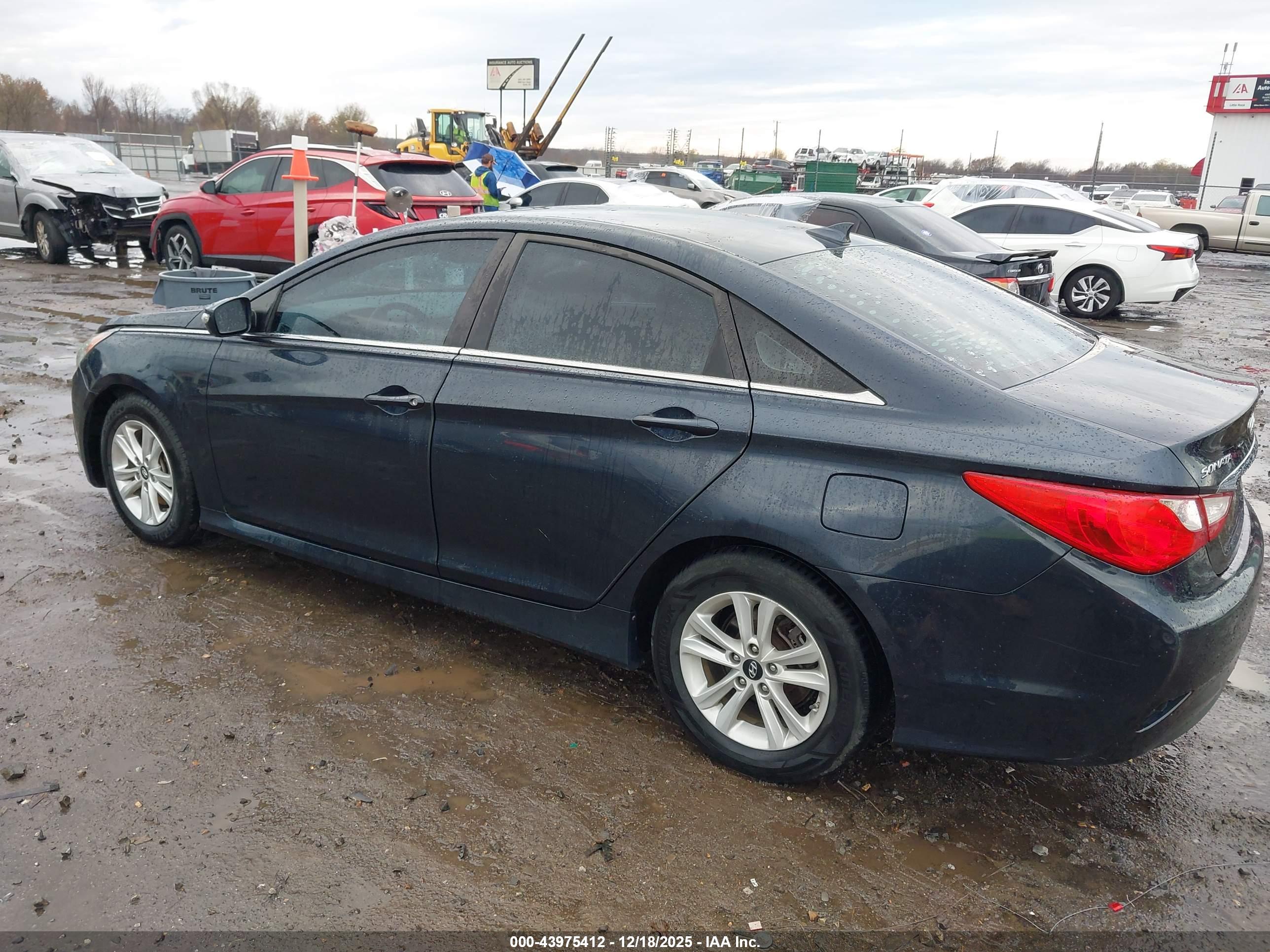HYUNDAI SONATA image 3