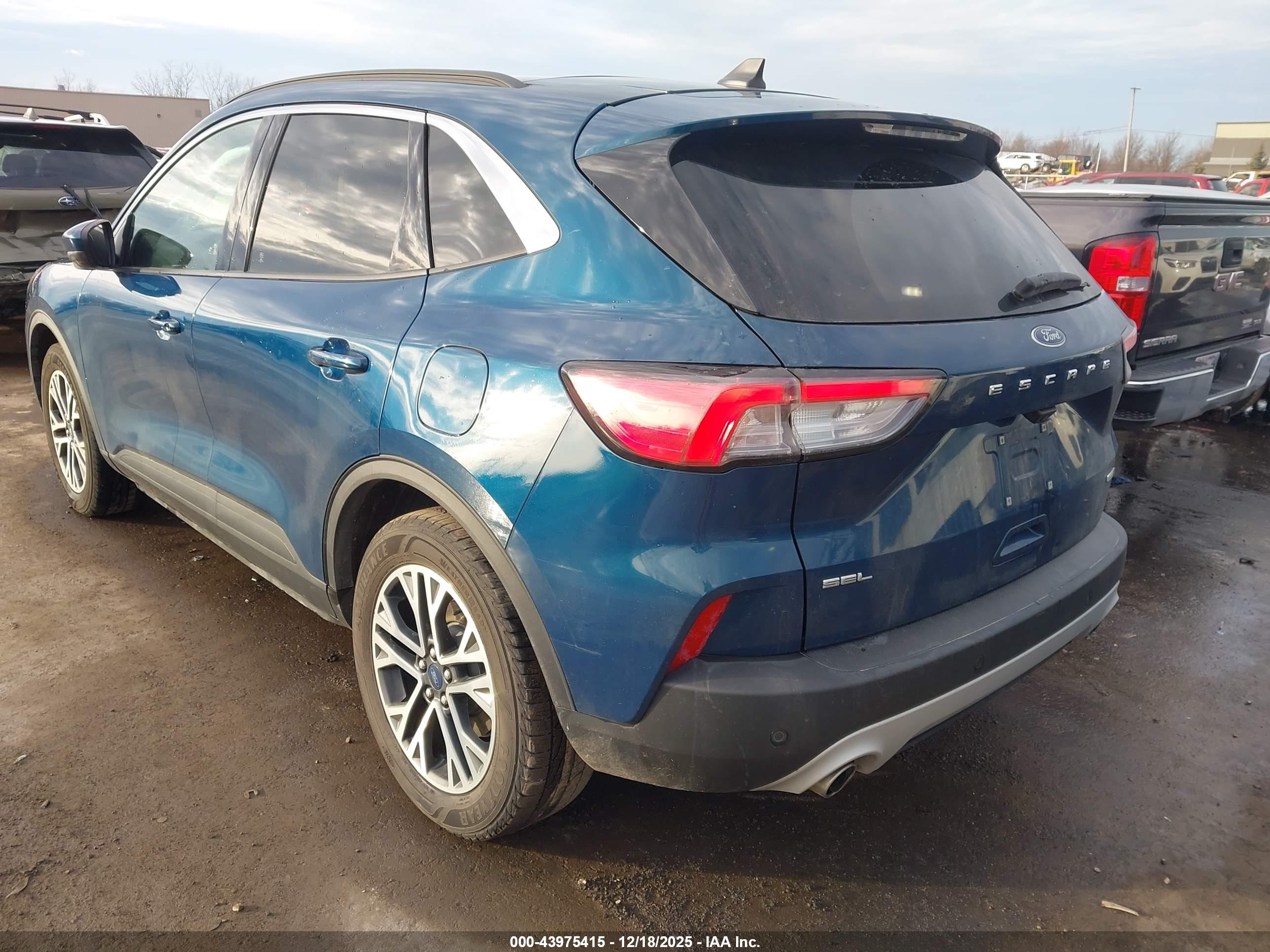 FORD ESCAPE image 3