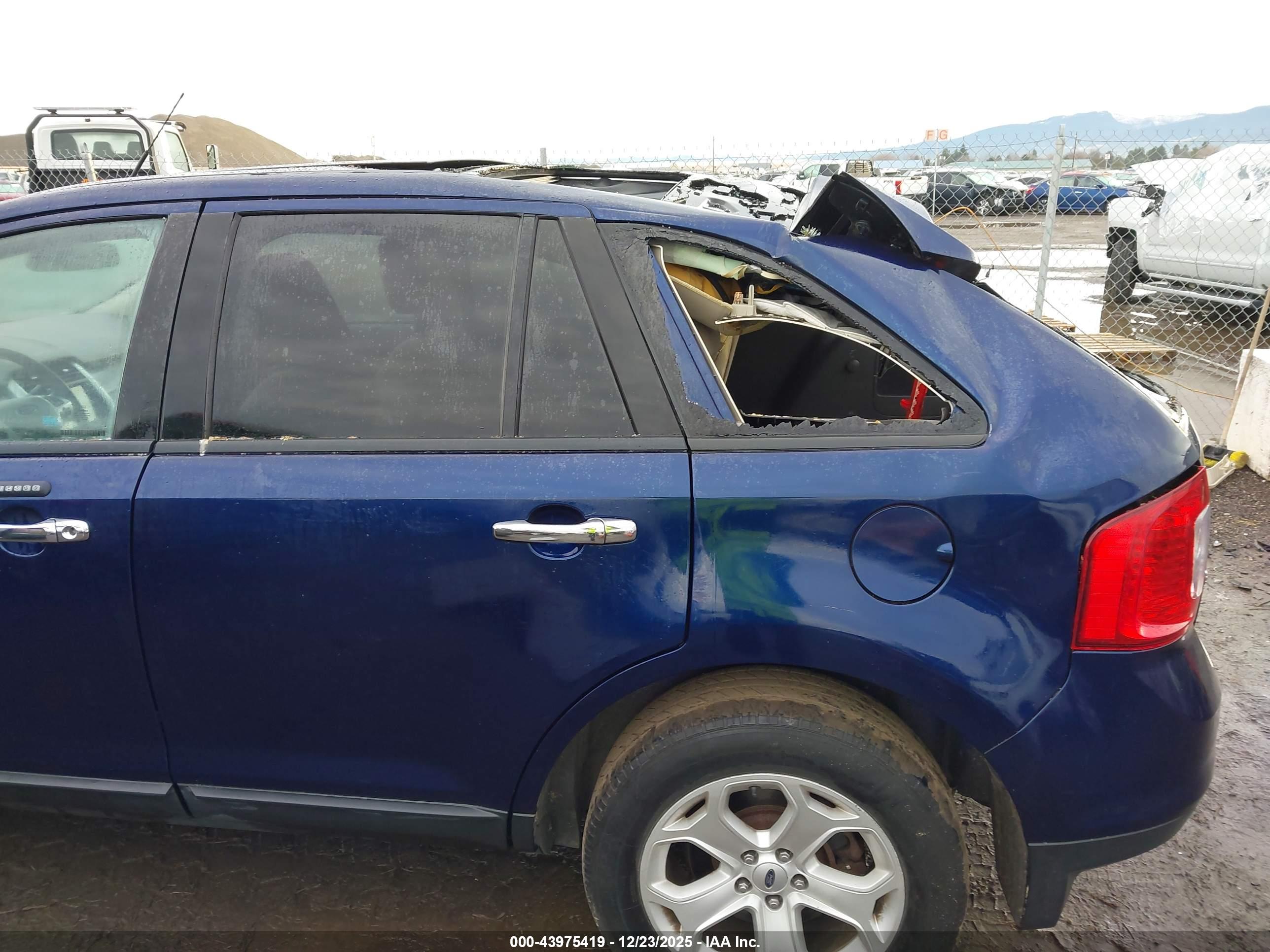 FORD EDGE image 6