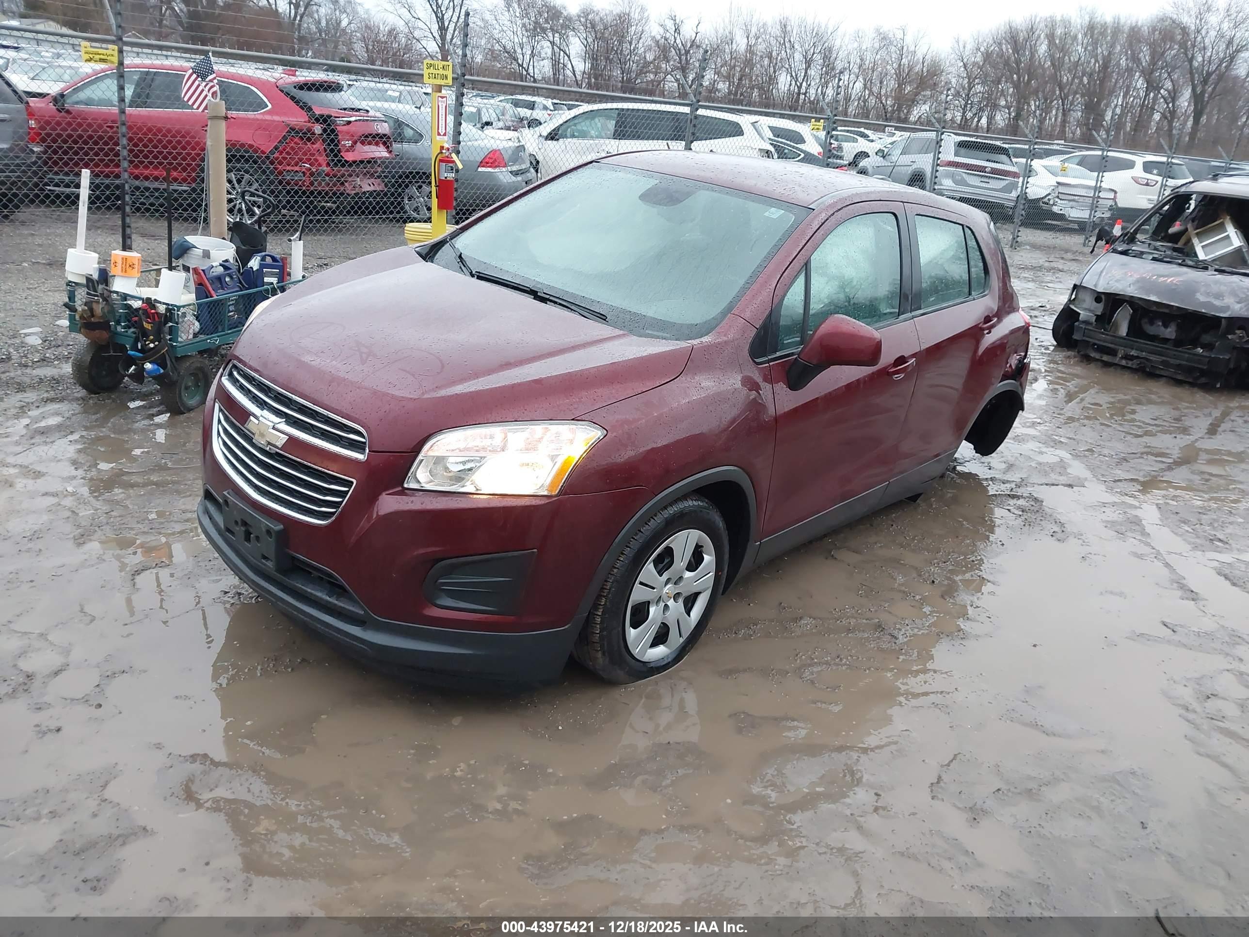CHEVROLET TRAX image 2