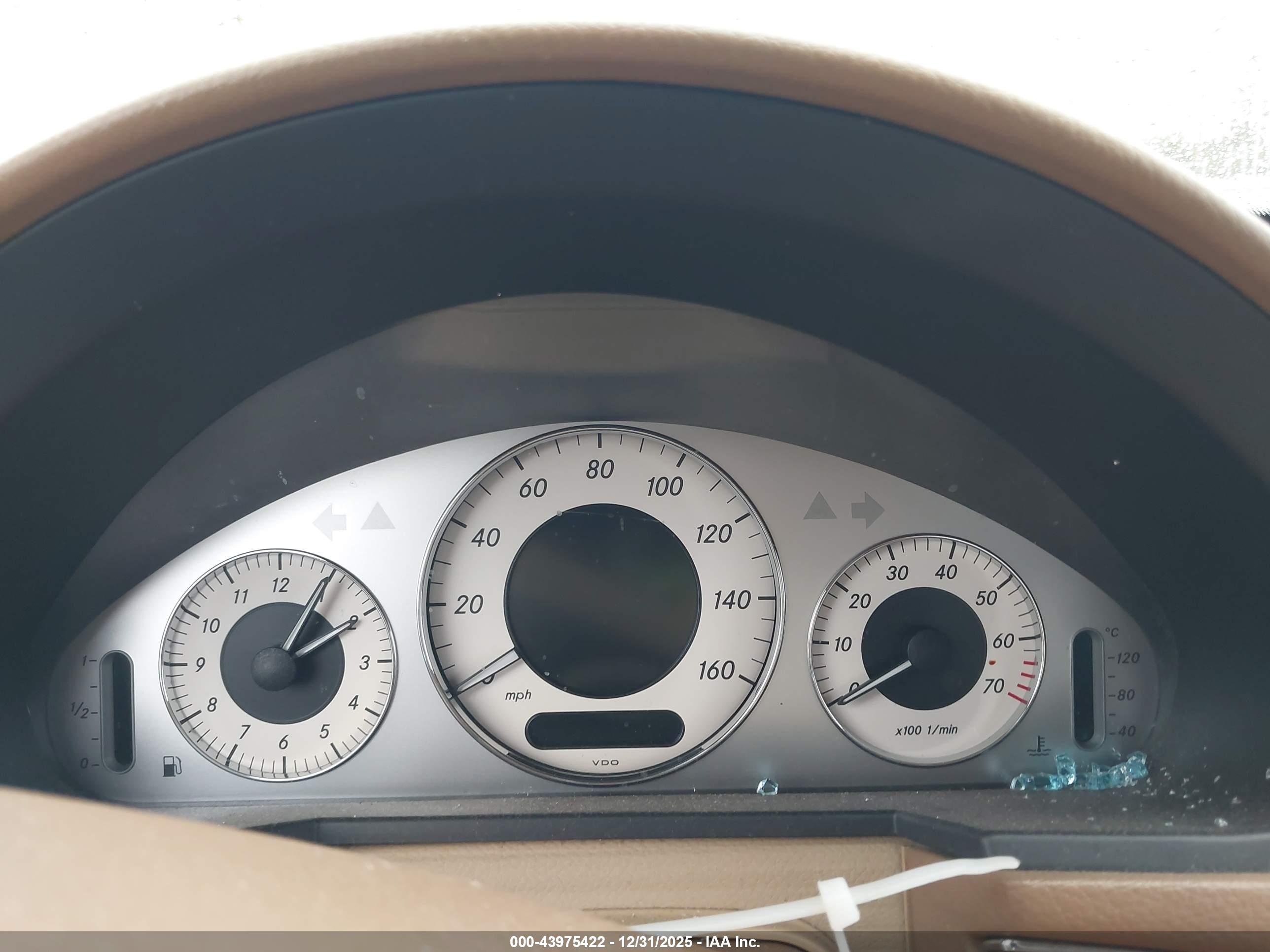 MERCEDES-BENZ E image 7