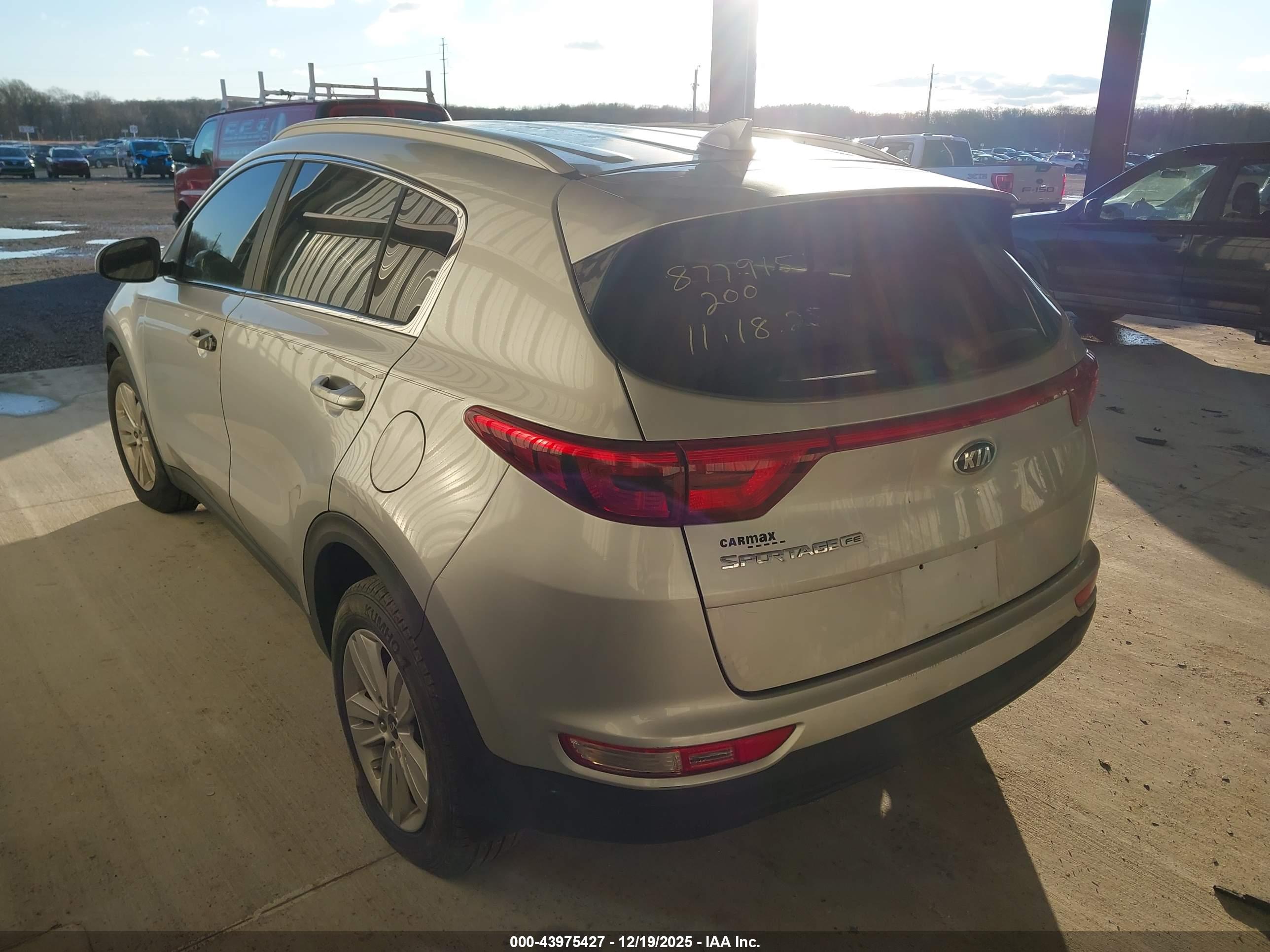 KIA SPORTAGE image 3