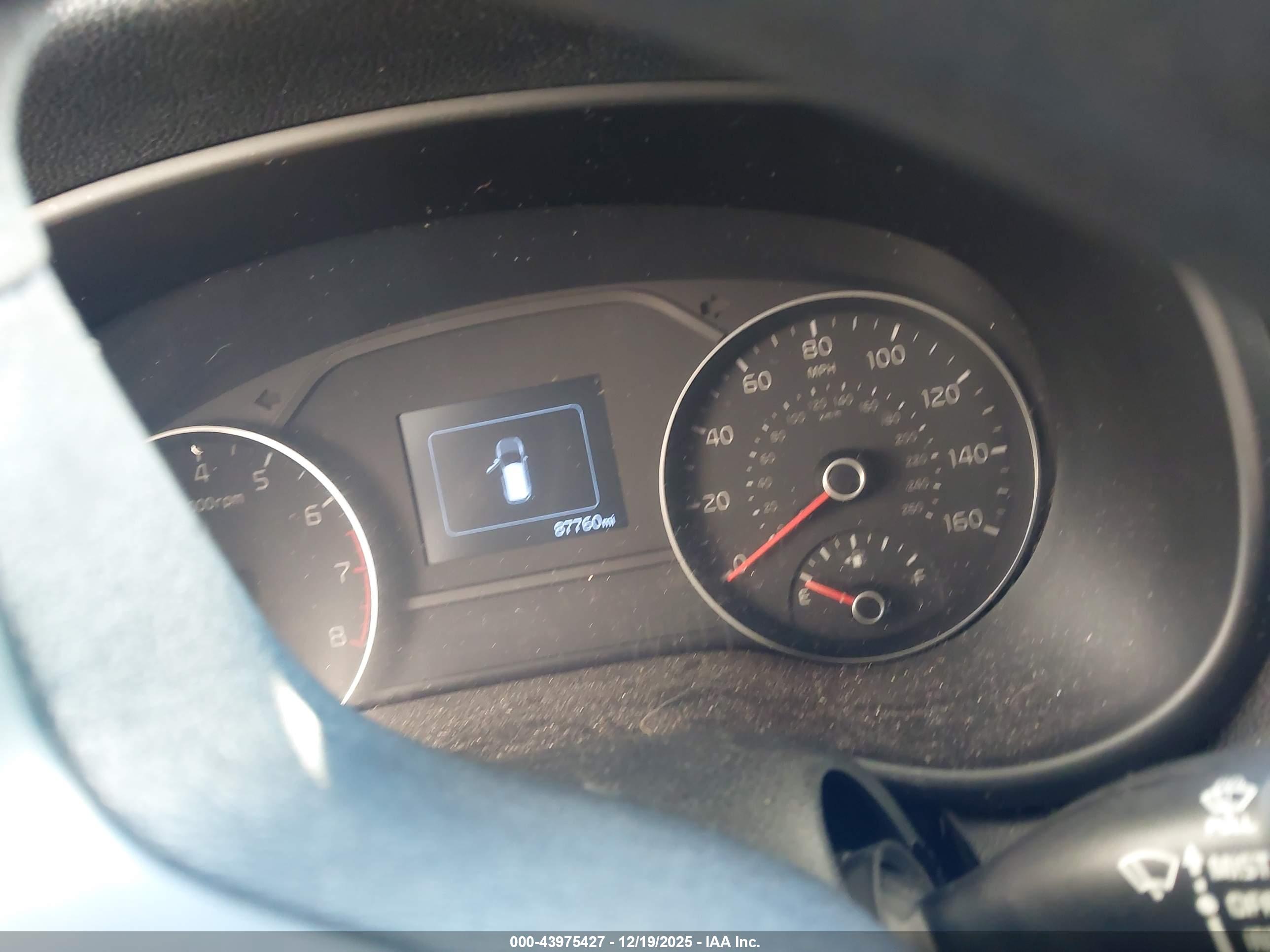 KIA SPORTAGE image 7