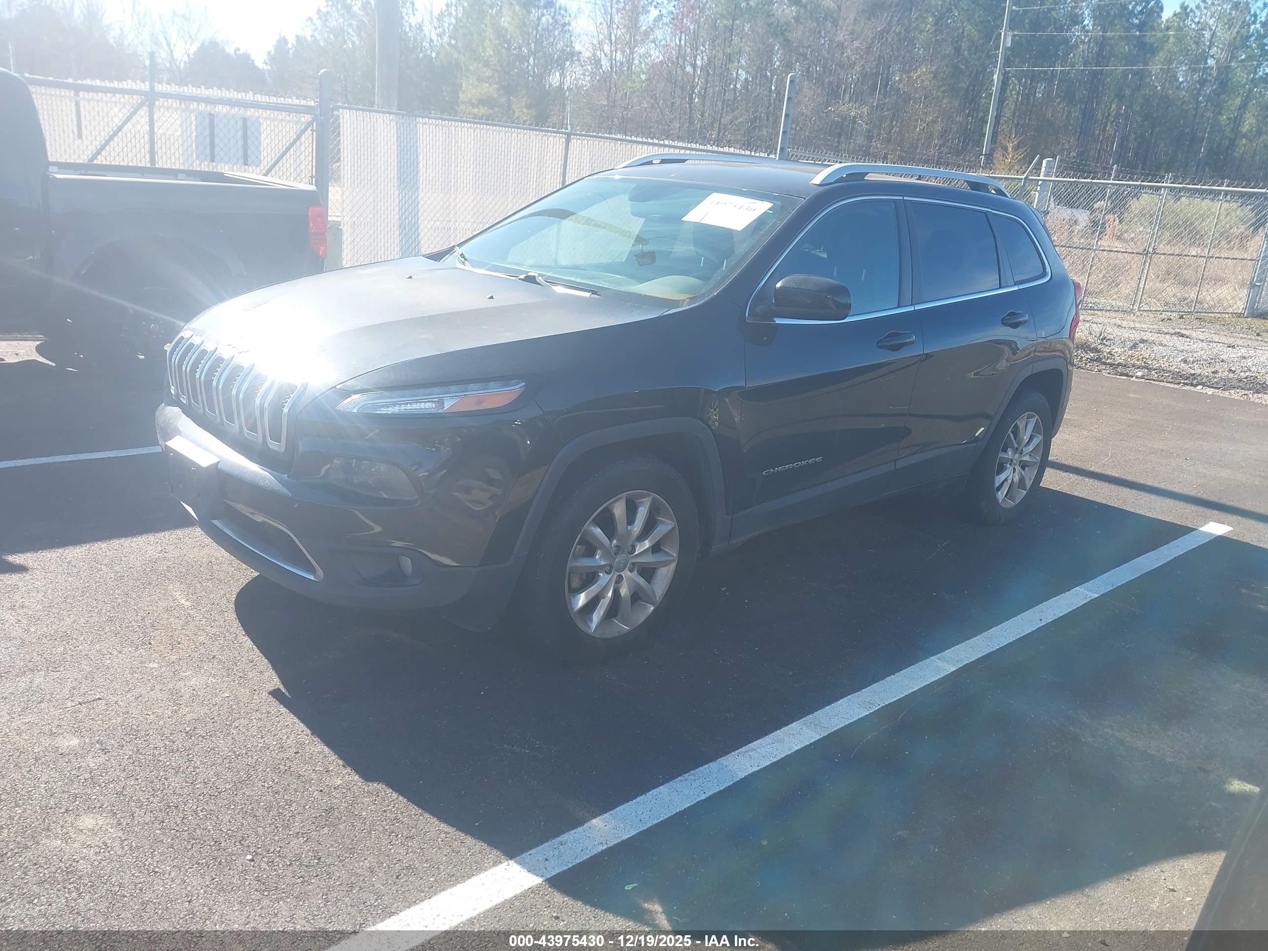 JEEP CHEROKEE image 2