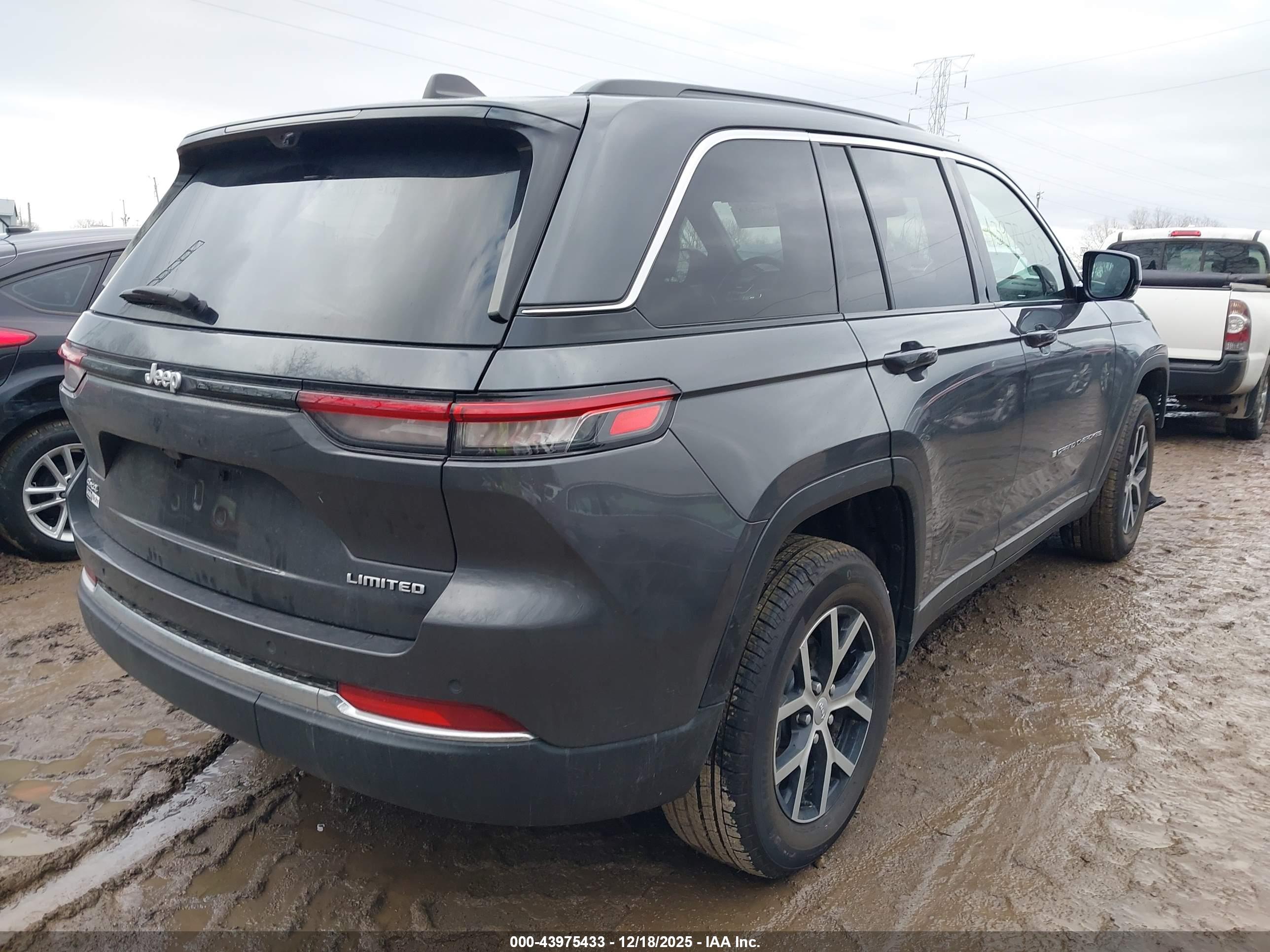 JEEP GRAND image 4