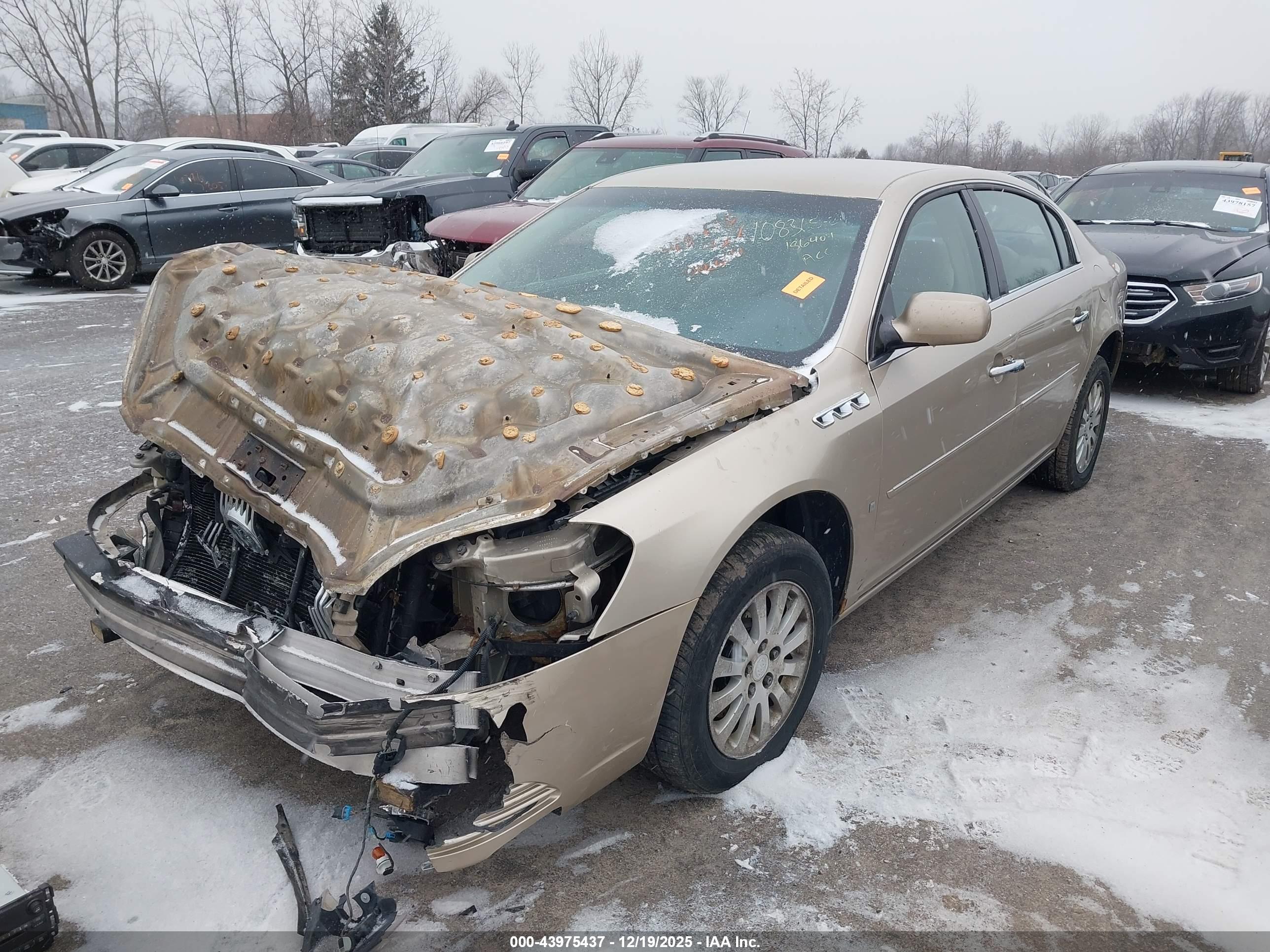 BUICK LUCERNE image 2