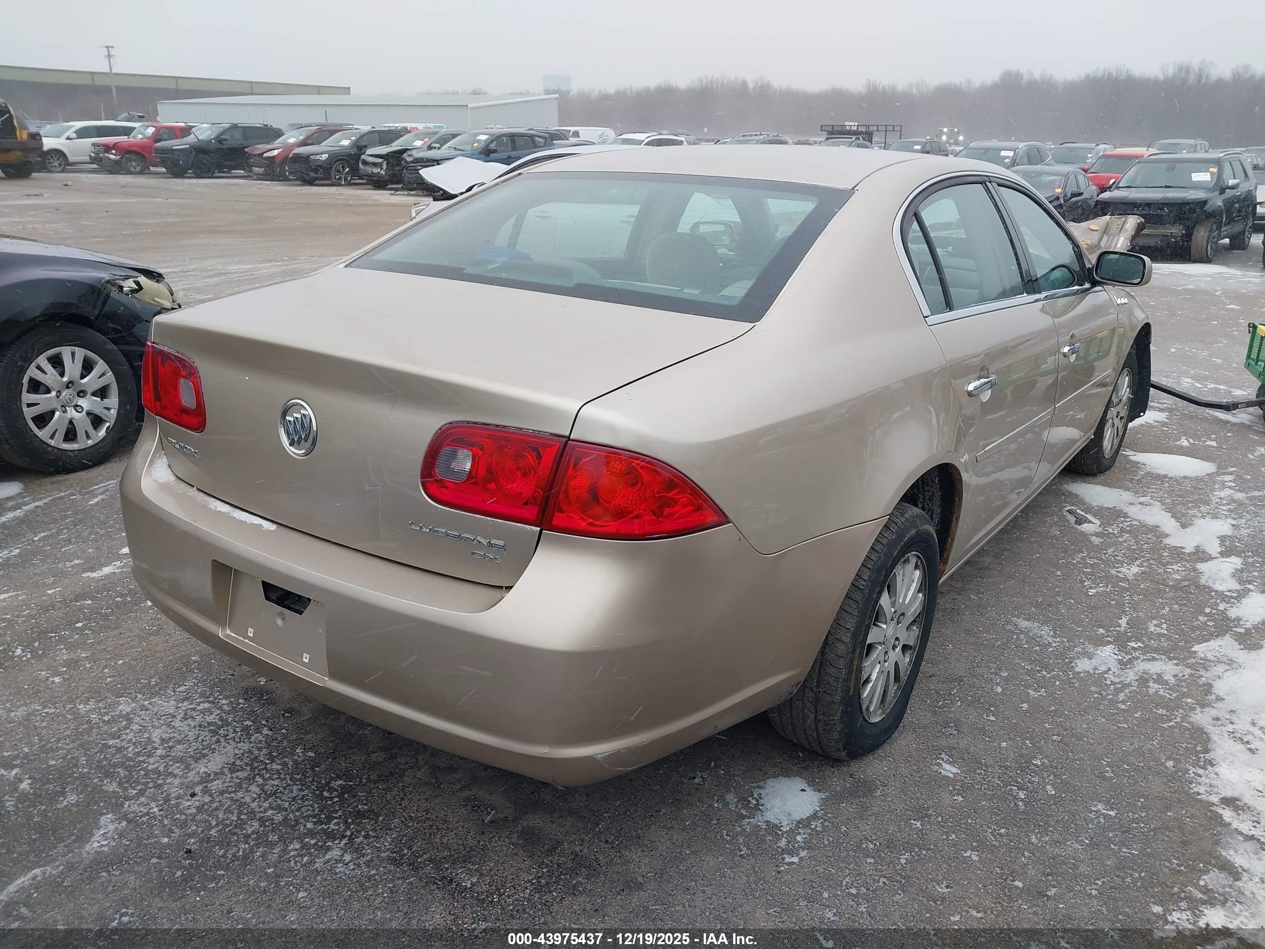 BUICK LUCERNE image 4