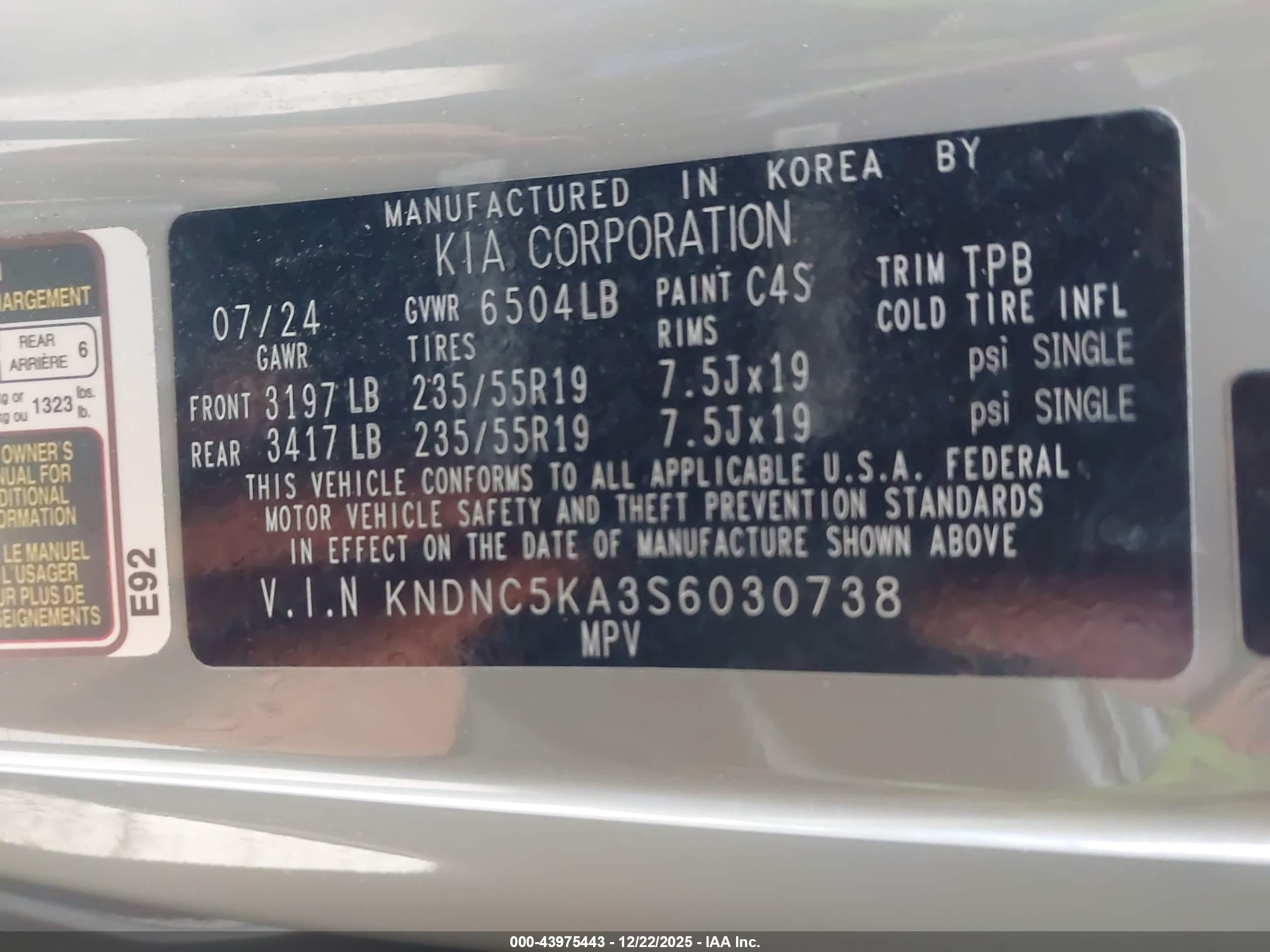 KIA CARNIVAL image 9