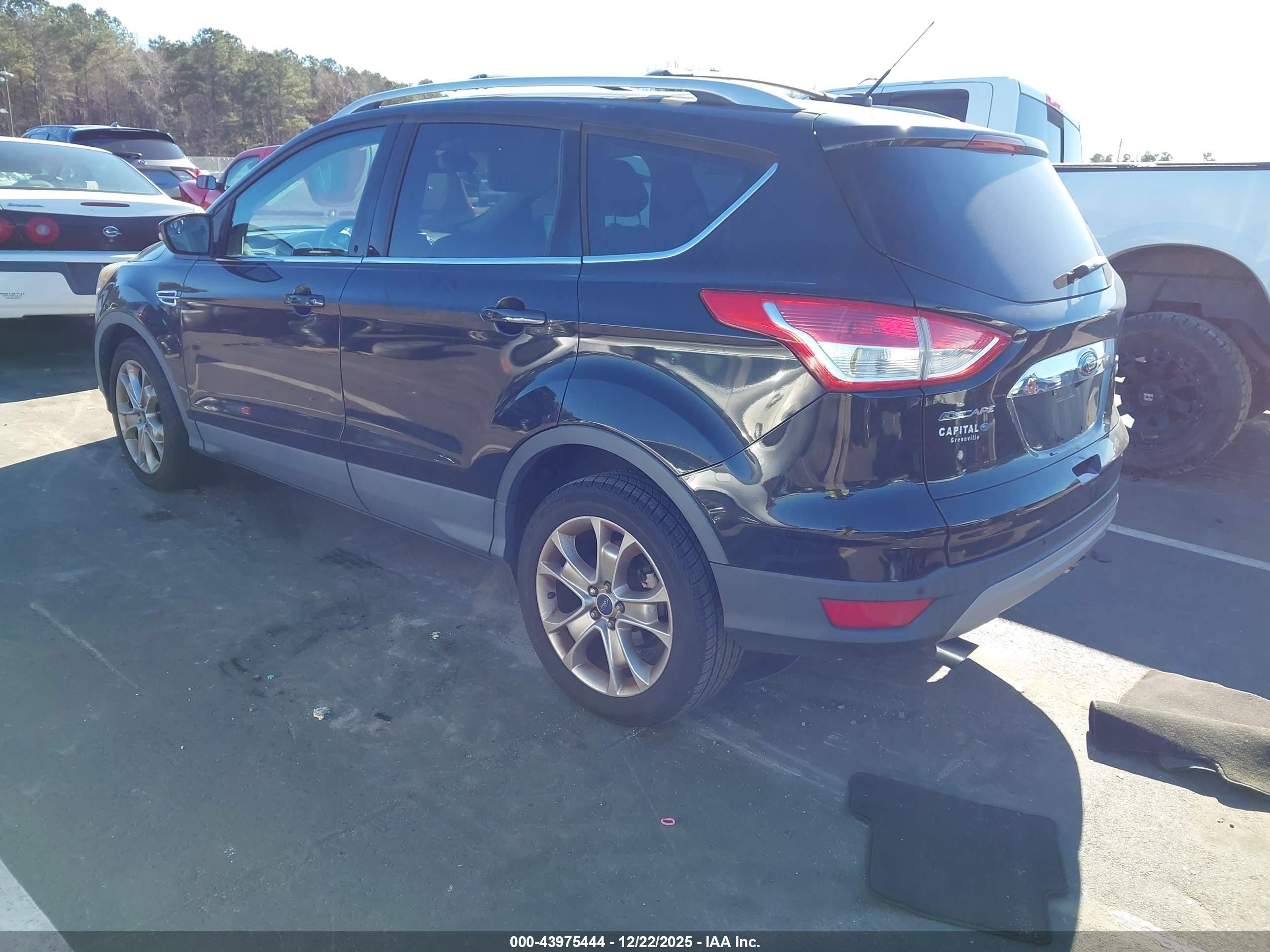 FORD ESCAPE image 3