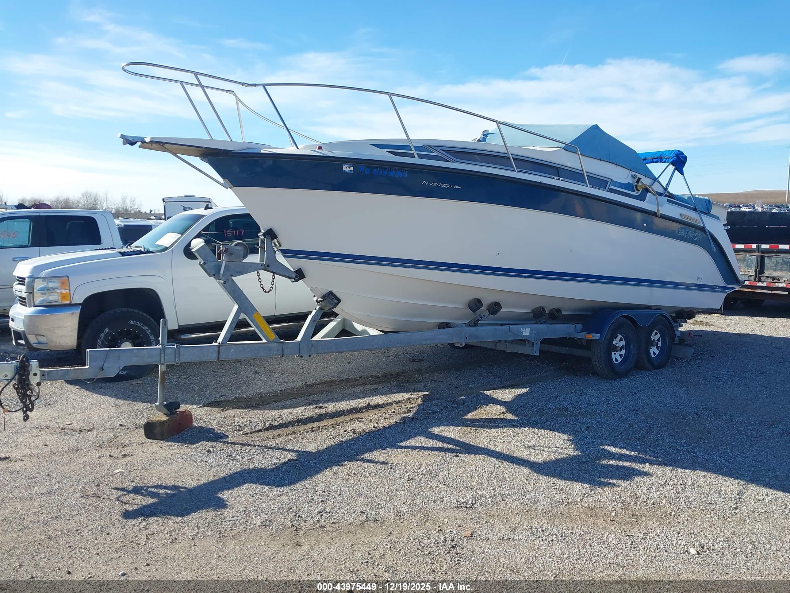 CARVER 21FT image 2