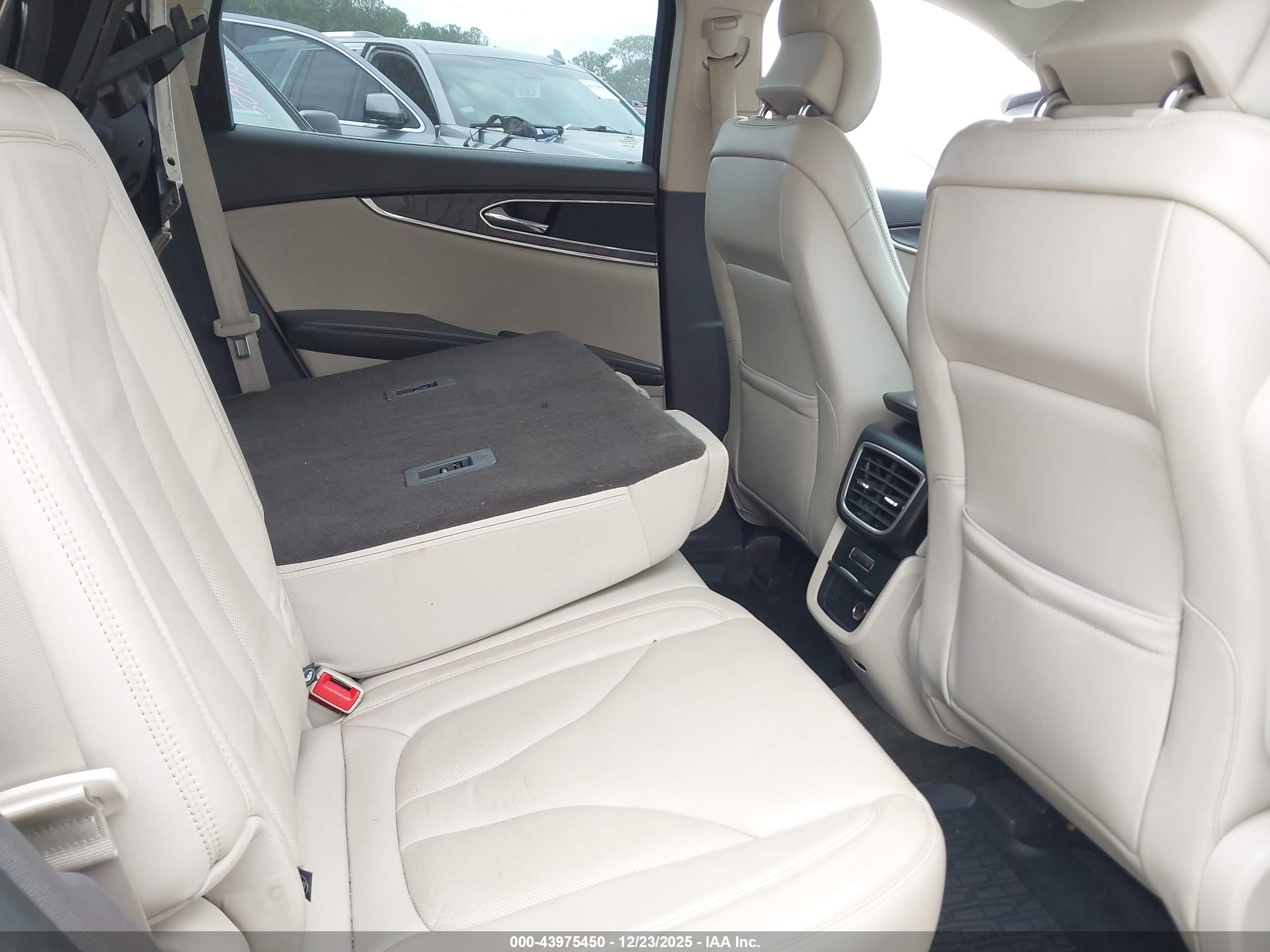 LINCOLN MKX image 8
