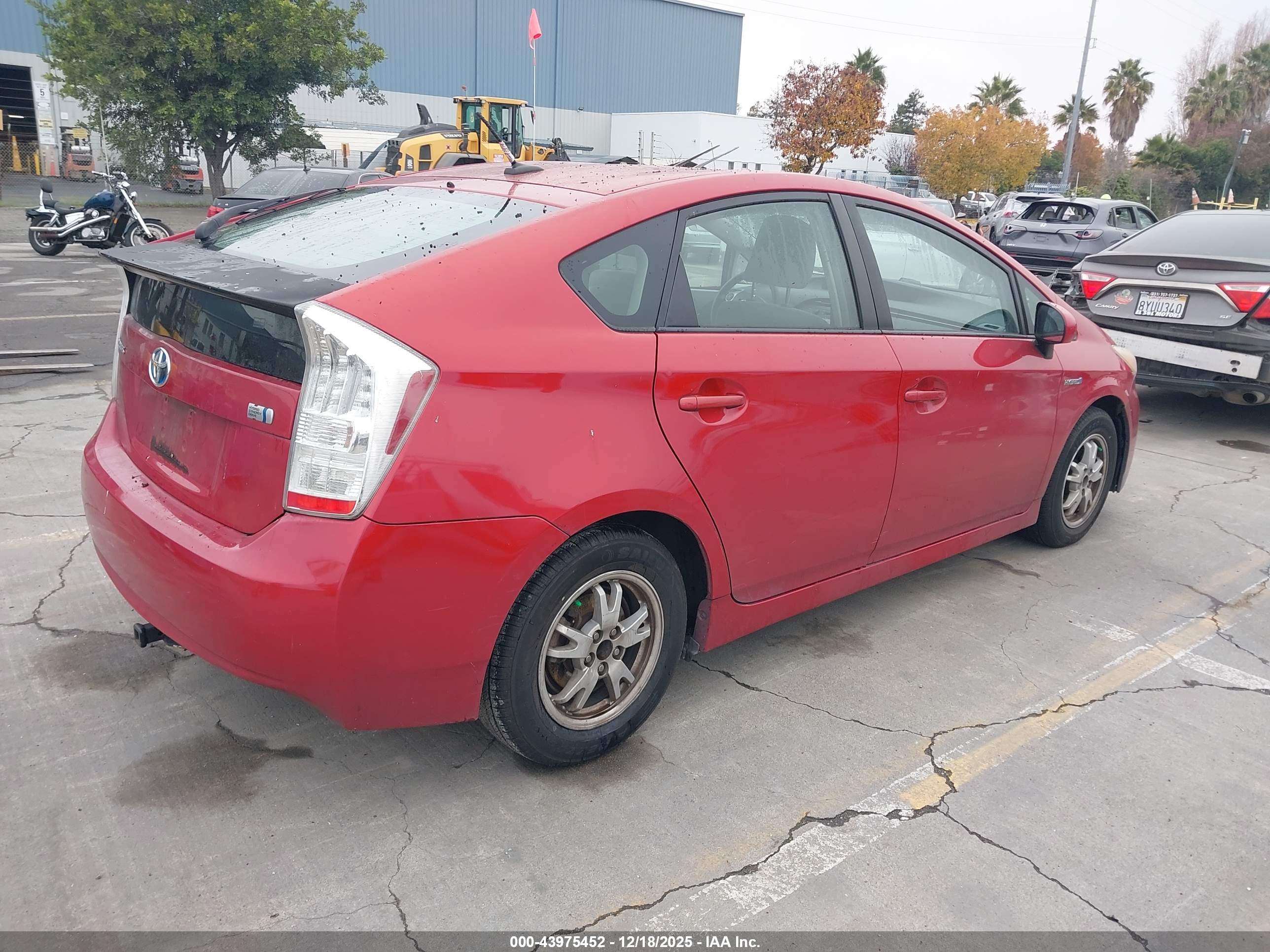 TOYOTA PRIUS image 4