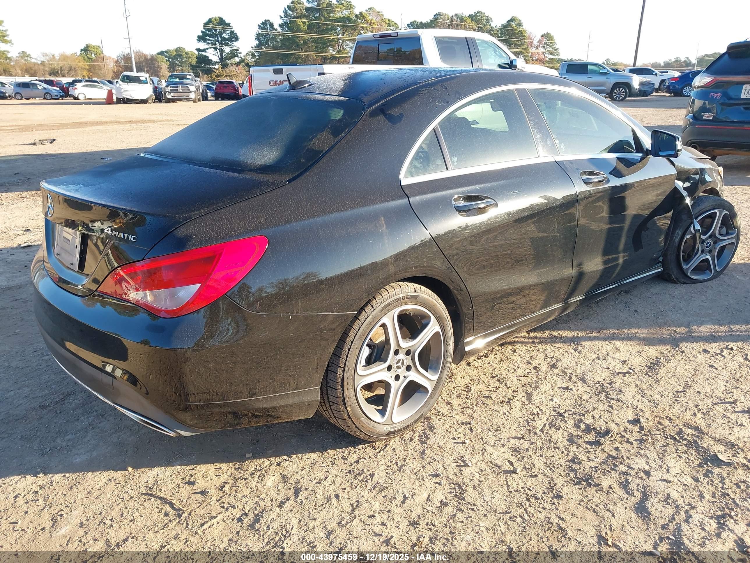 MERCEDES-BENZ CLA image 4