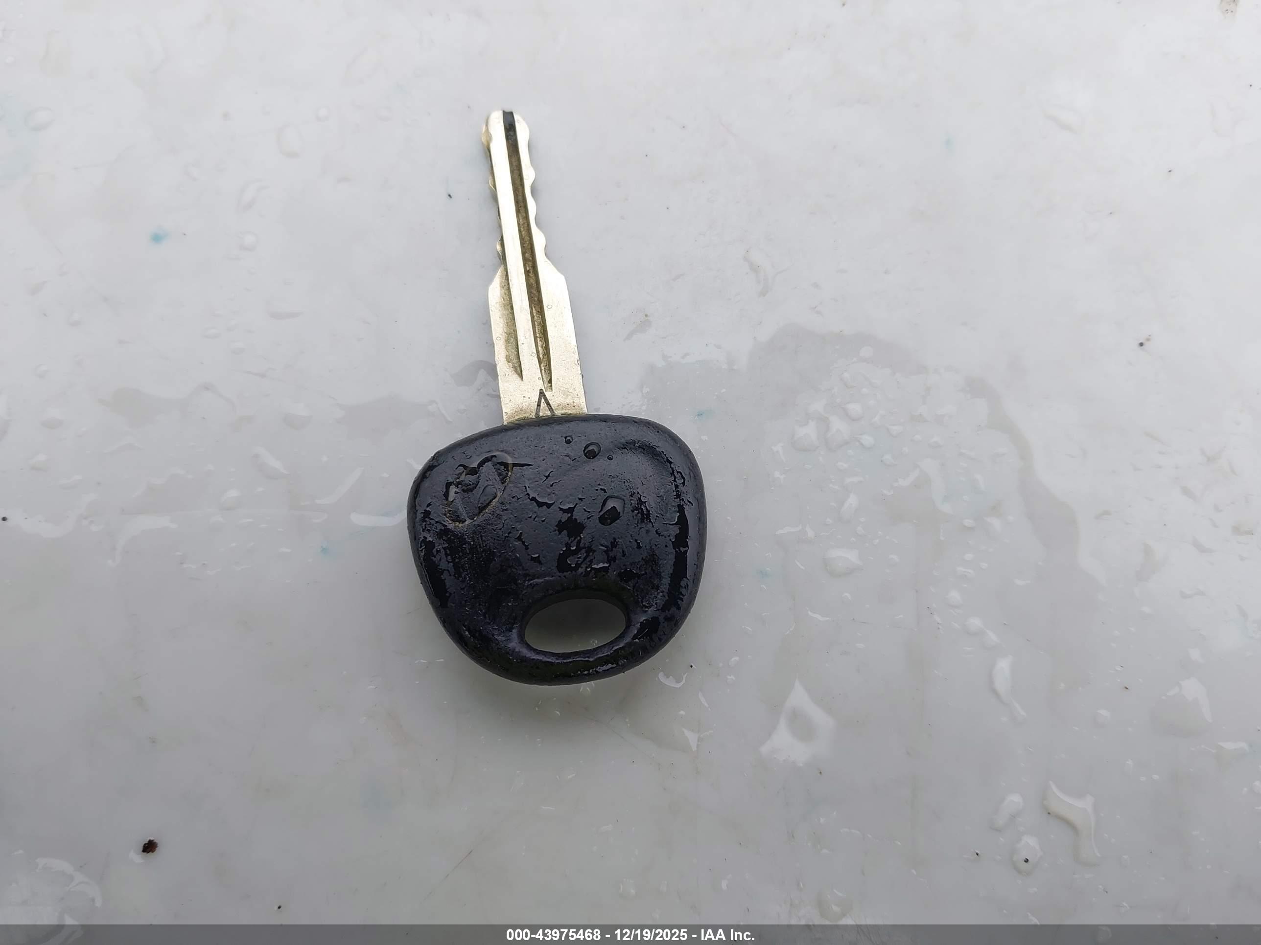 HYUNDAI ACCENT image 11