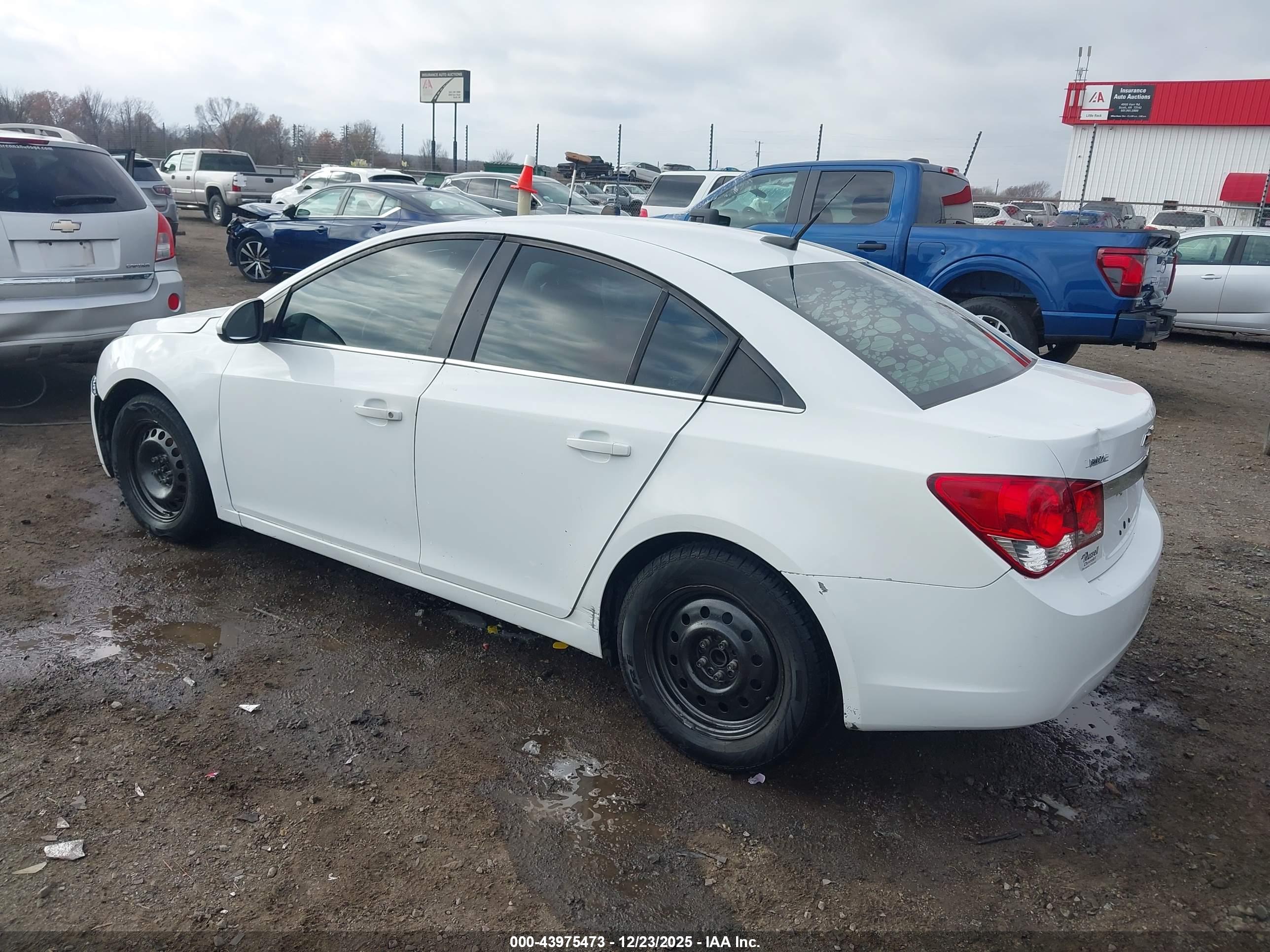 CHEVROLET CRUZE image 3