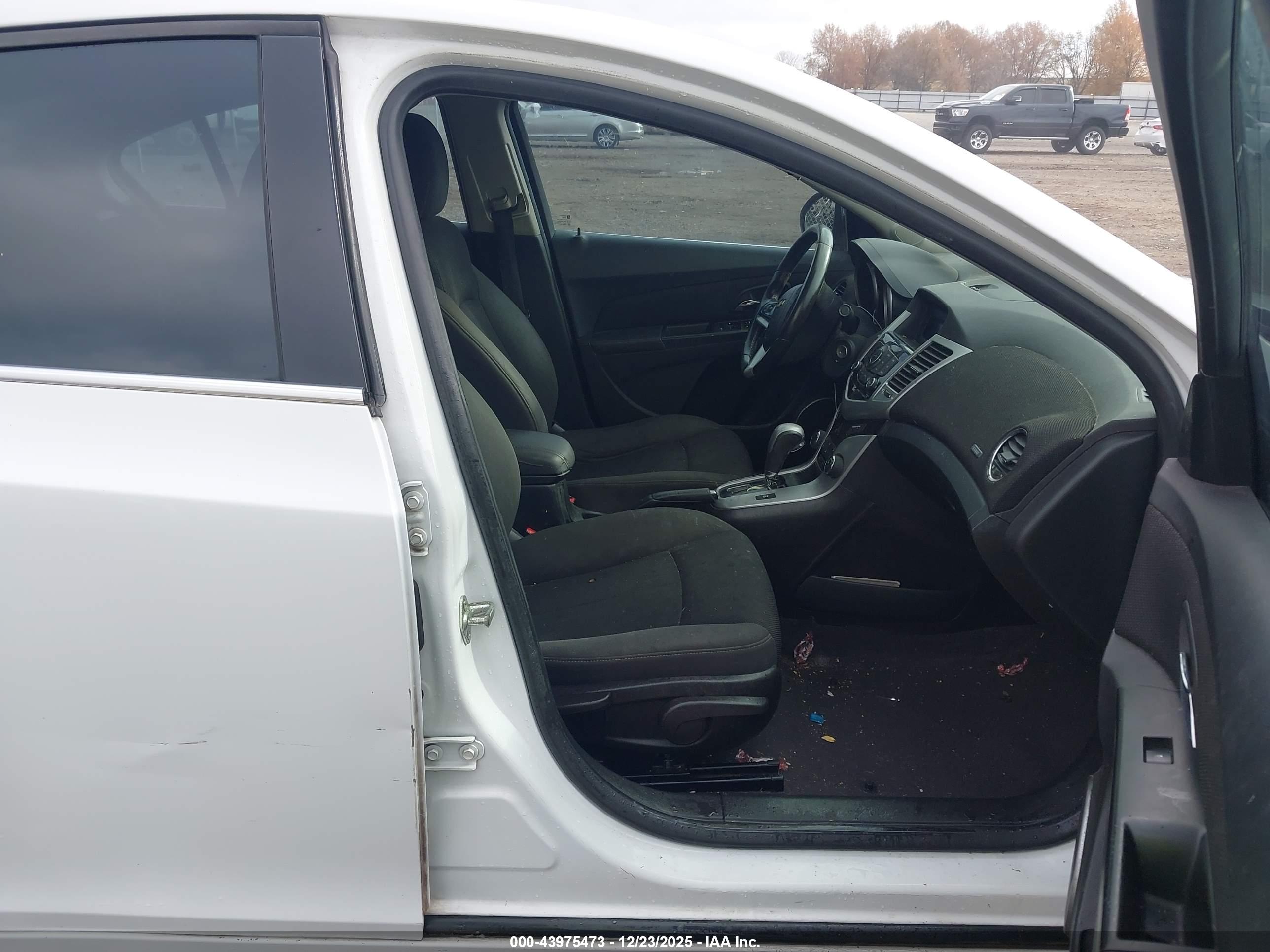 CHEVROLET CRUZE image 5