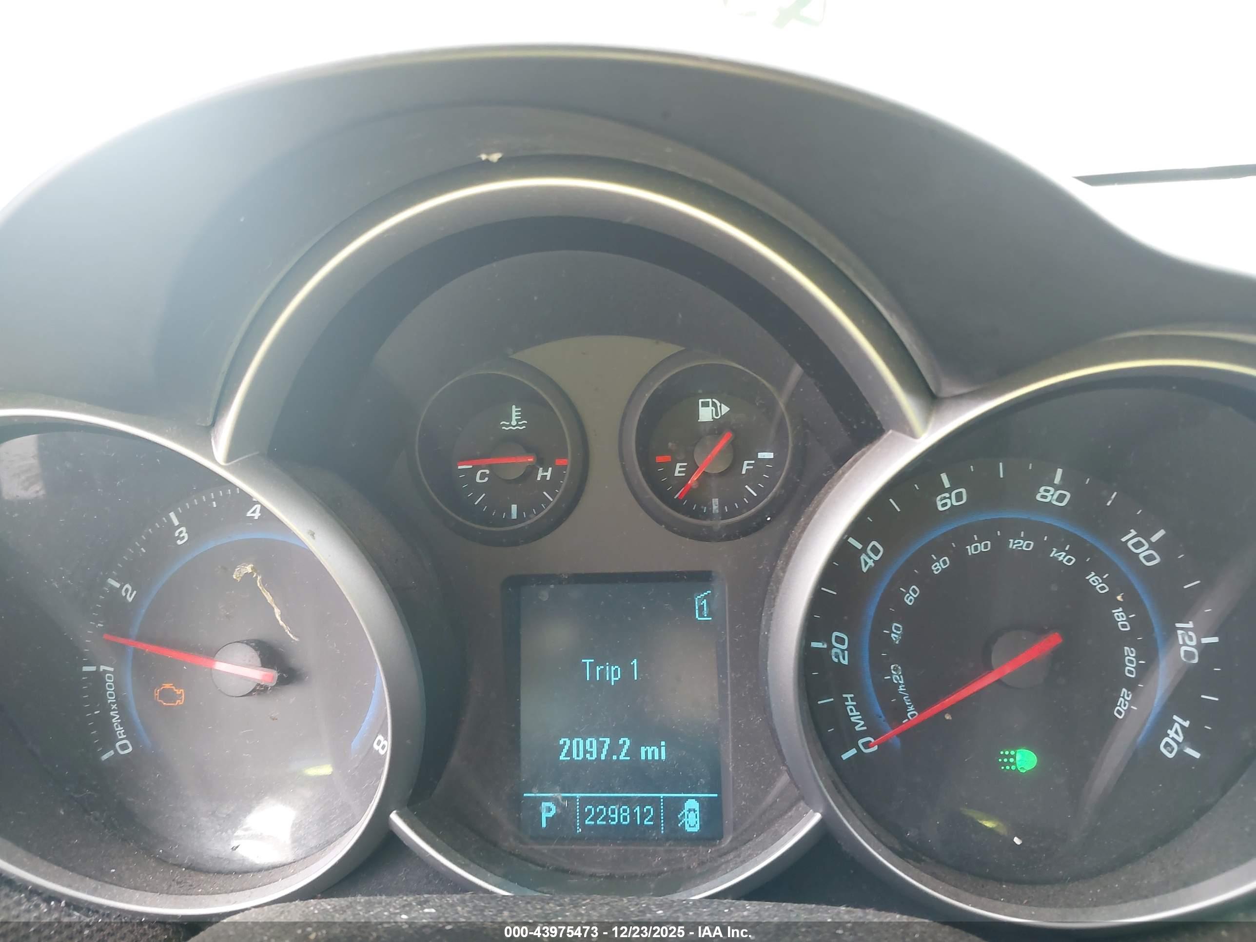 CHEVROLET CRUZE image 7