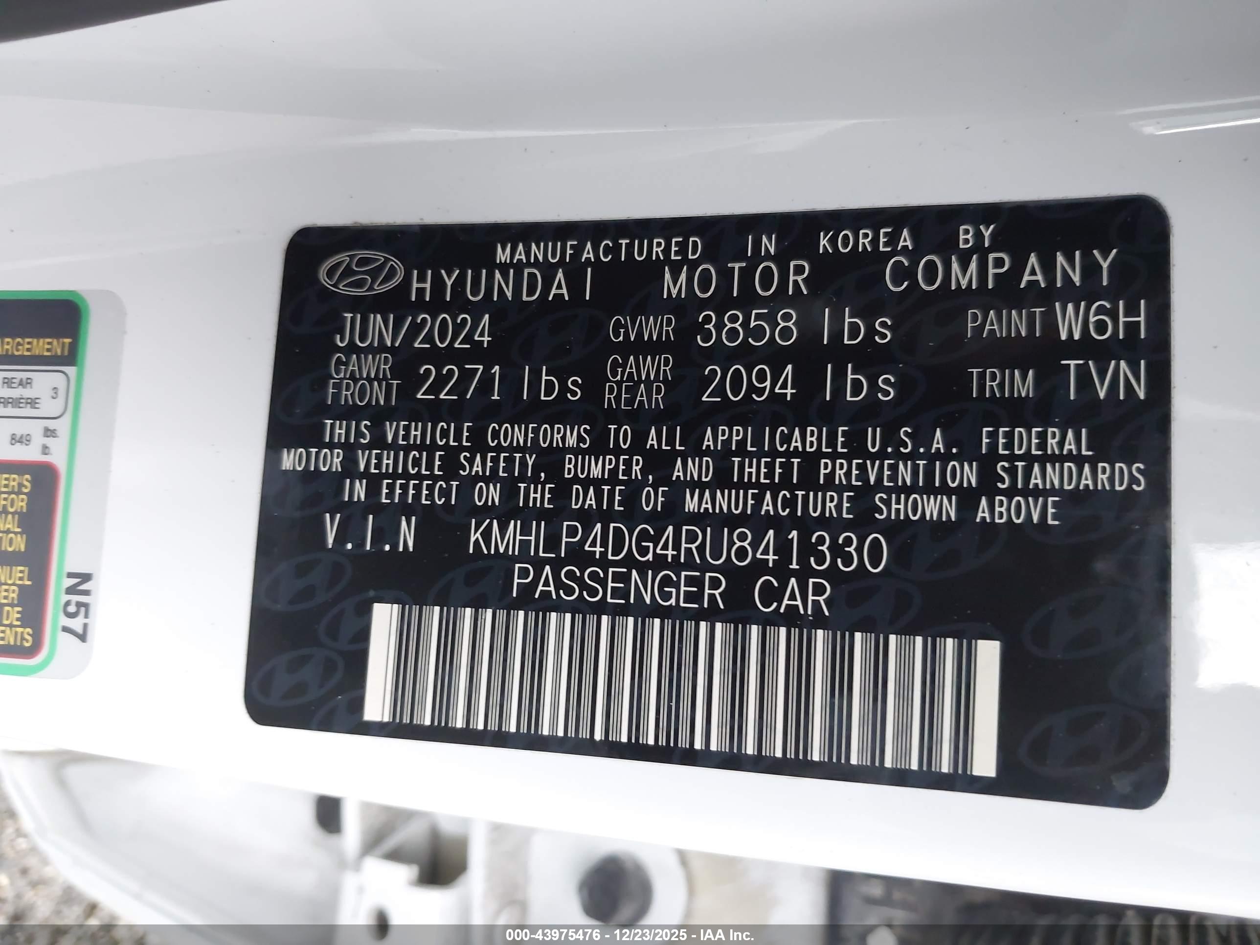 HYUNDAI ELANTRA image 9