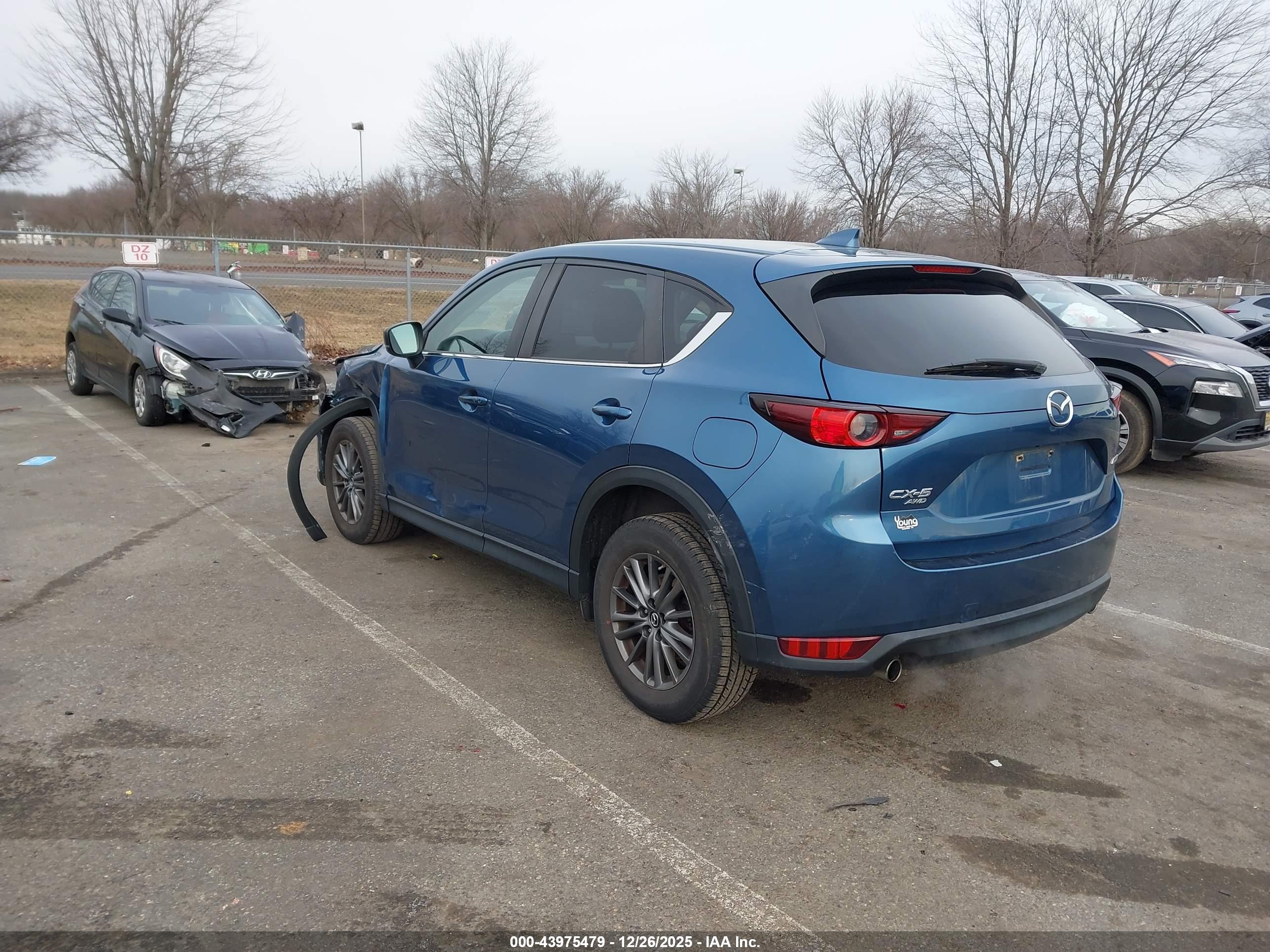 MAZDA CX-5 image 3
