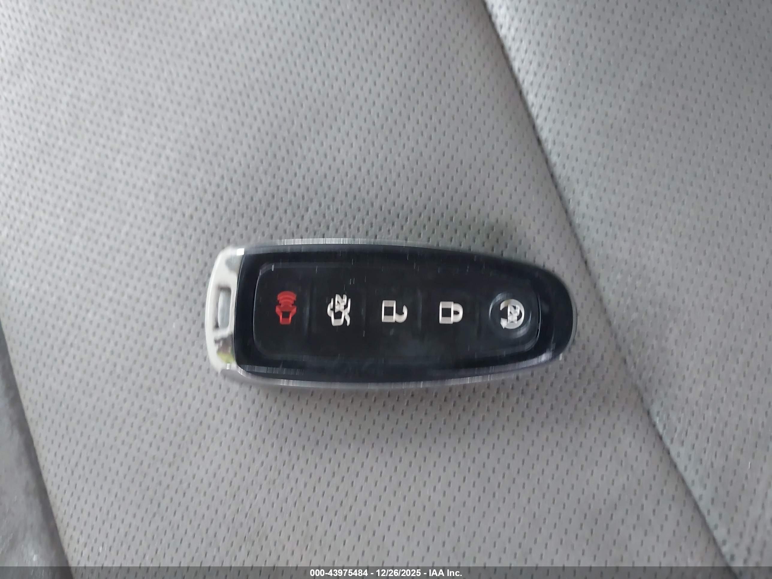 FORD FLEX image 11