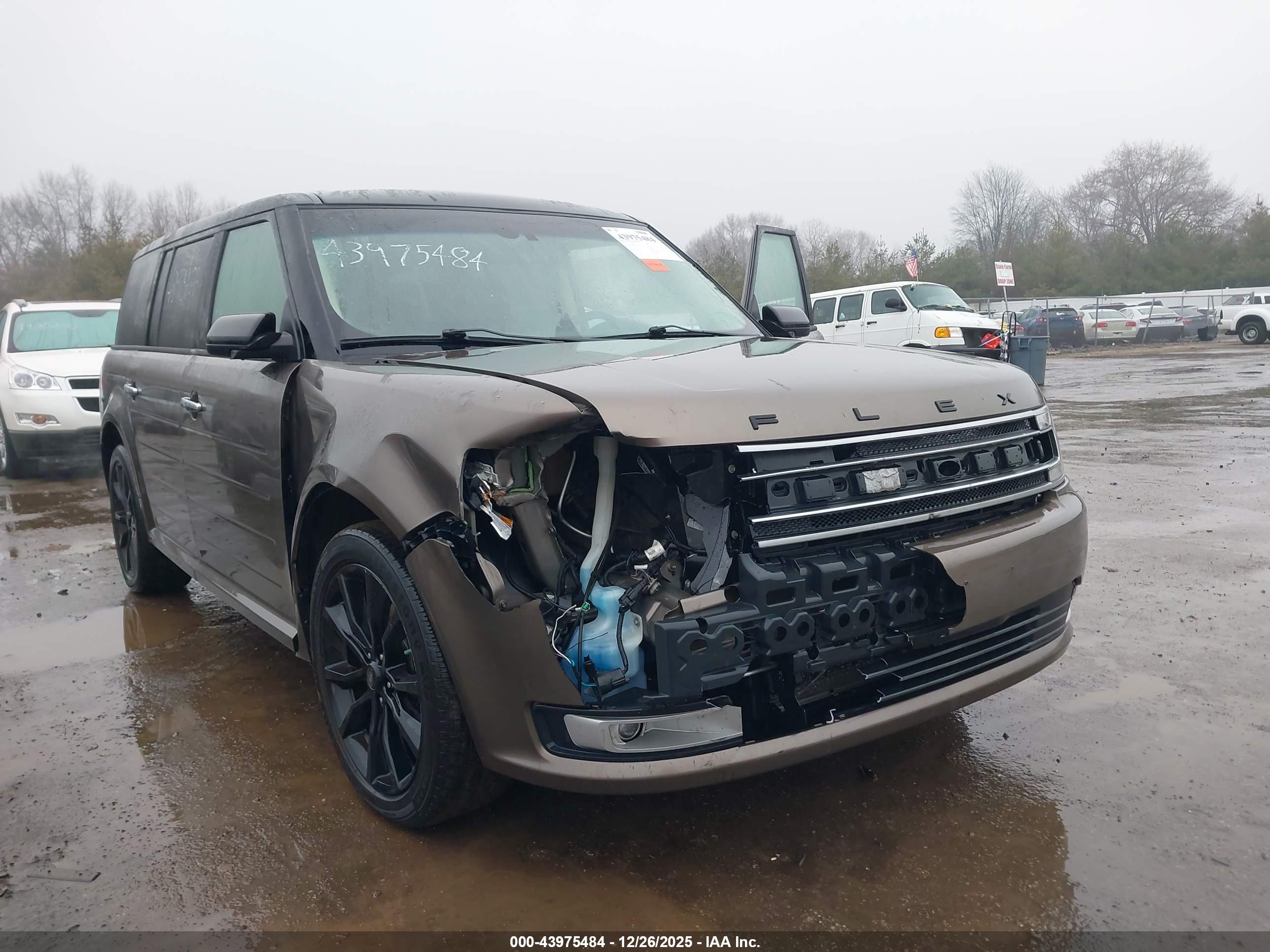 FORD FLEX image 6