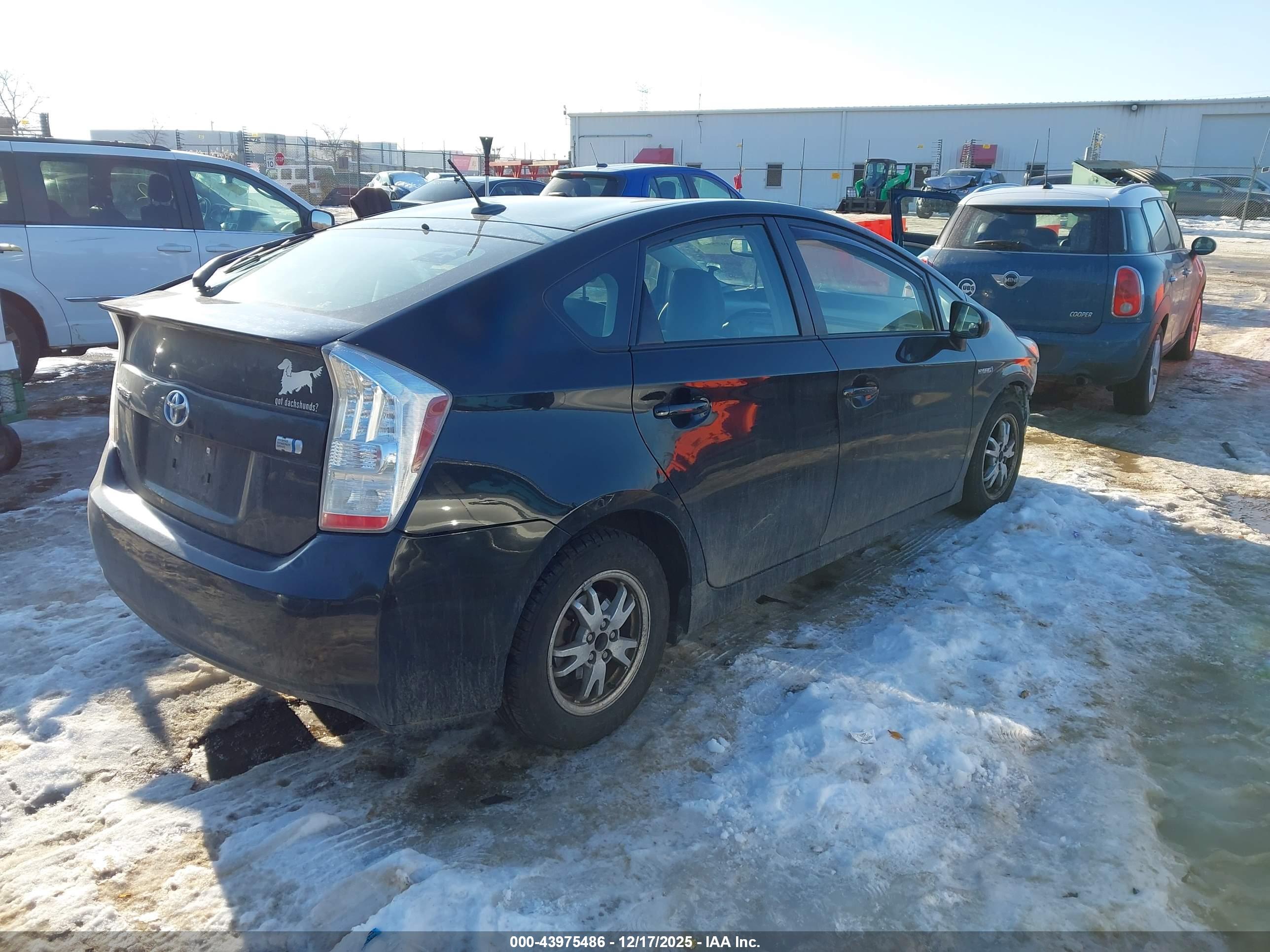 TOYOTA PRIUS image 4
