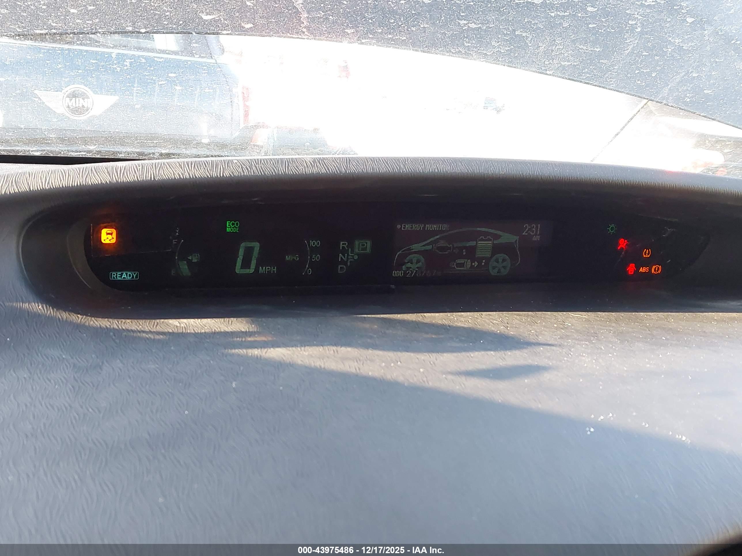 TOYOTA PRIUS image 7