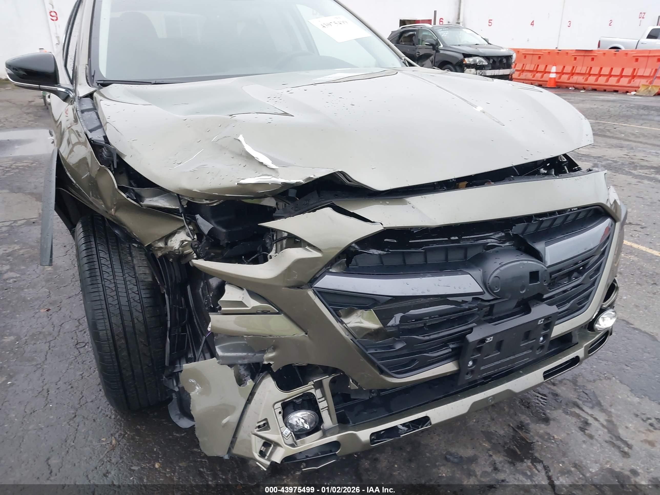 SUBARU OUTBACK image 6